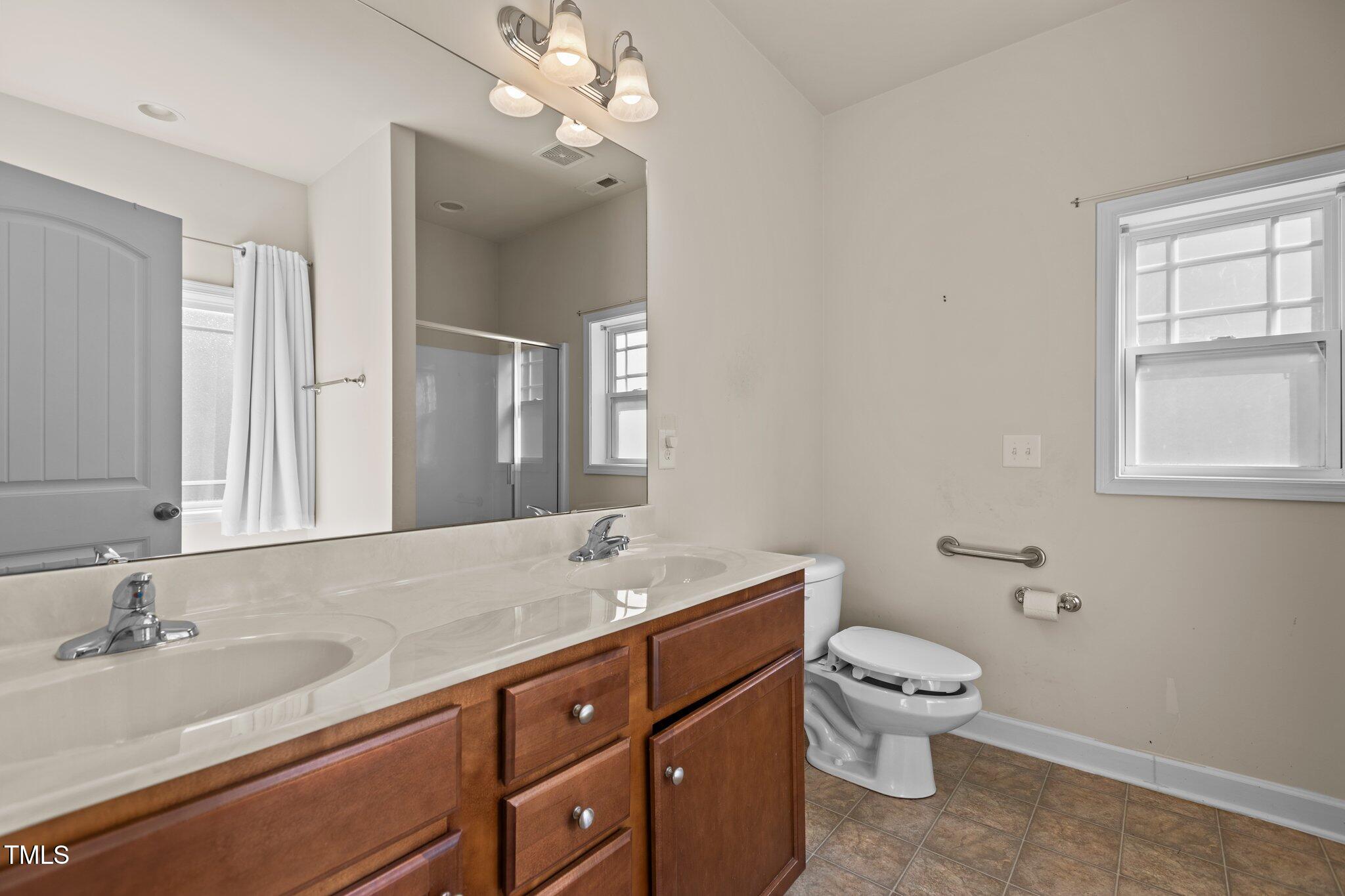 309 Coachman's Trail Property Photo 16