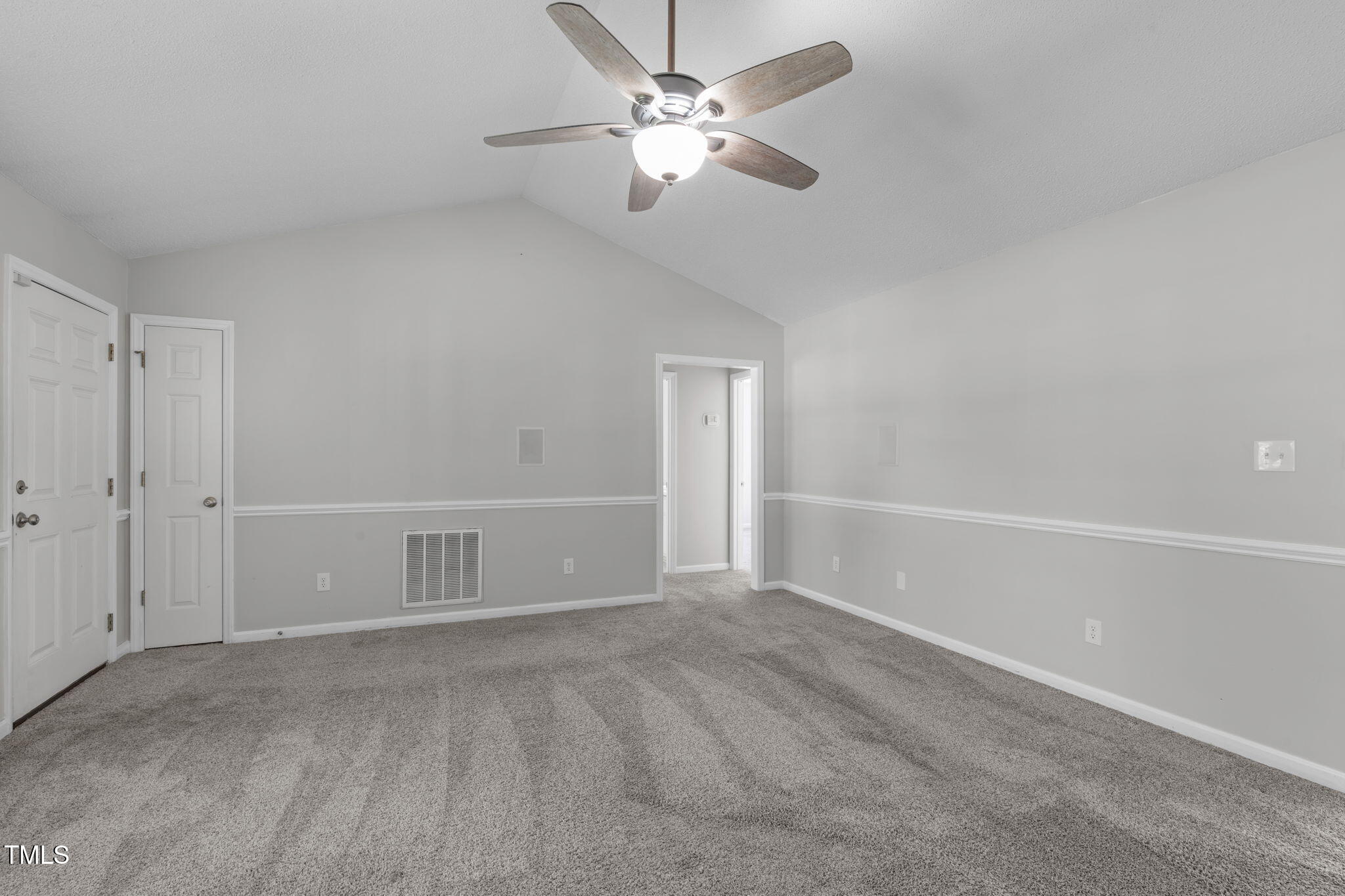 318 Duck Pond Lane Property Photo 8