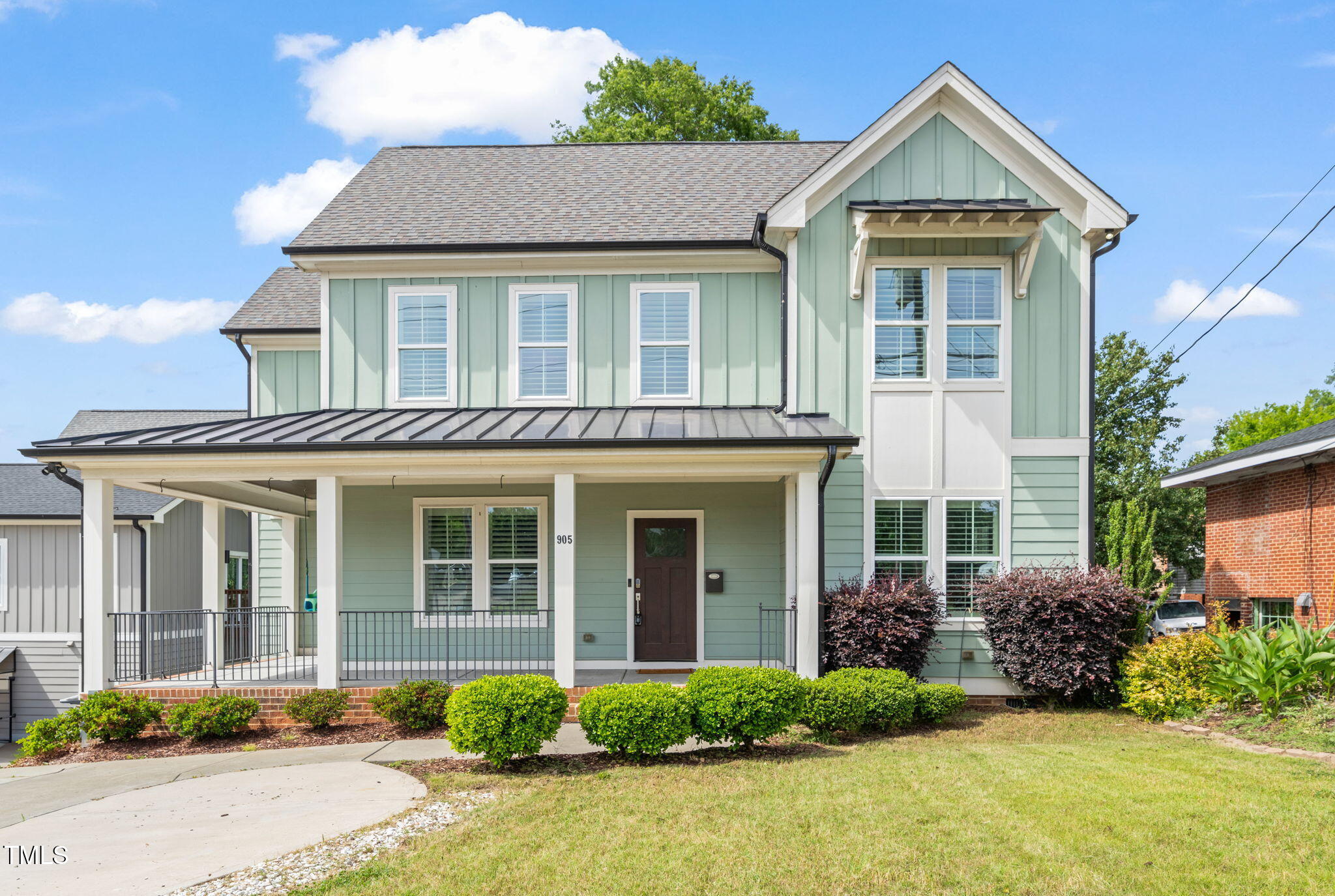 905 E Lenoir Street Property Photo