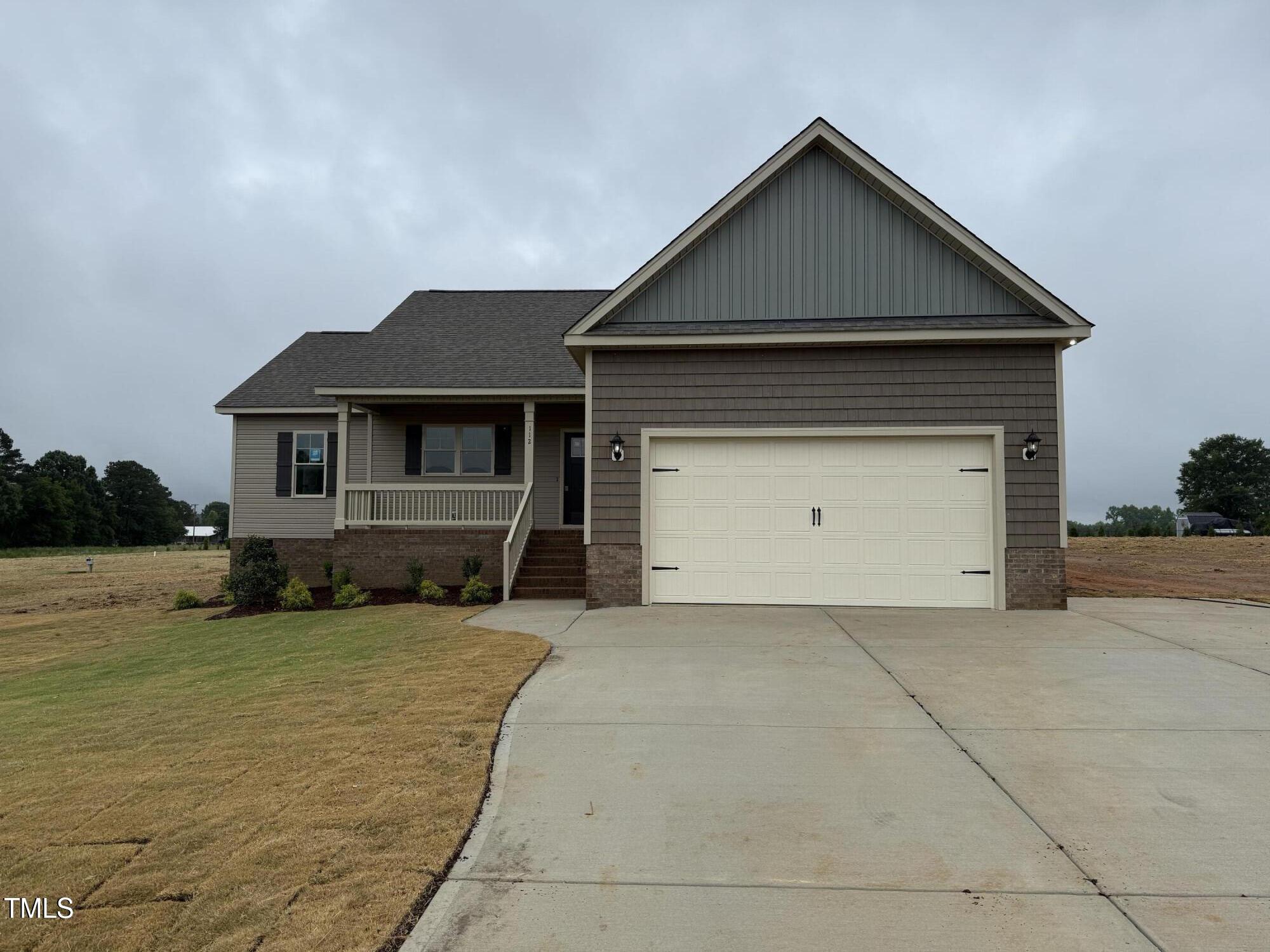 112 Royal Avenue Property Photo