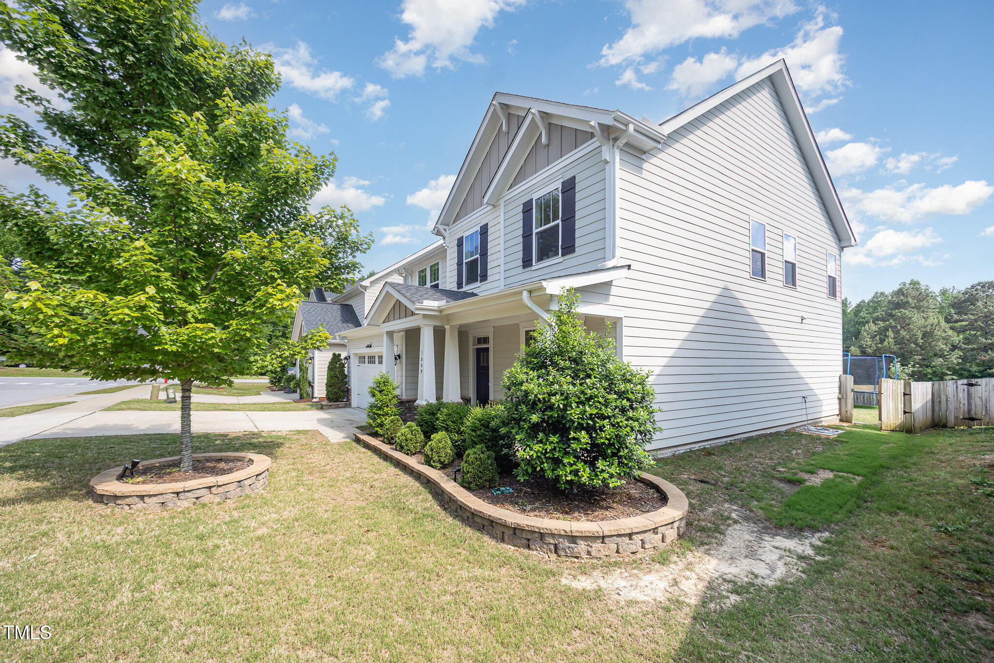 1009 Travern Drive Property Photo 4