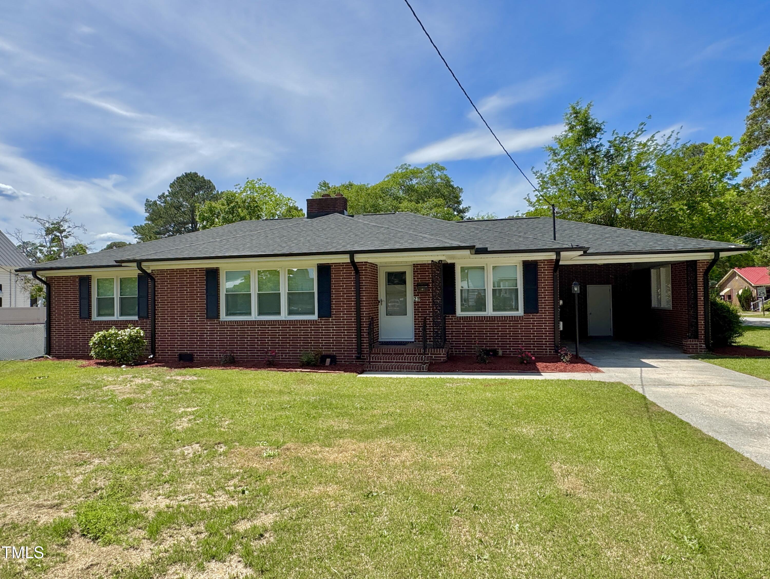 213 N Brevard Street Property Photo