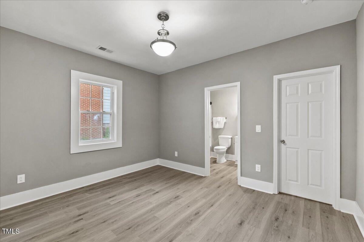 701 Franklin Avenue W Property Photo 10