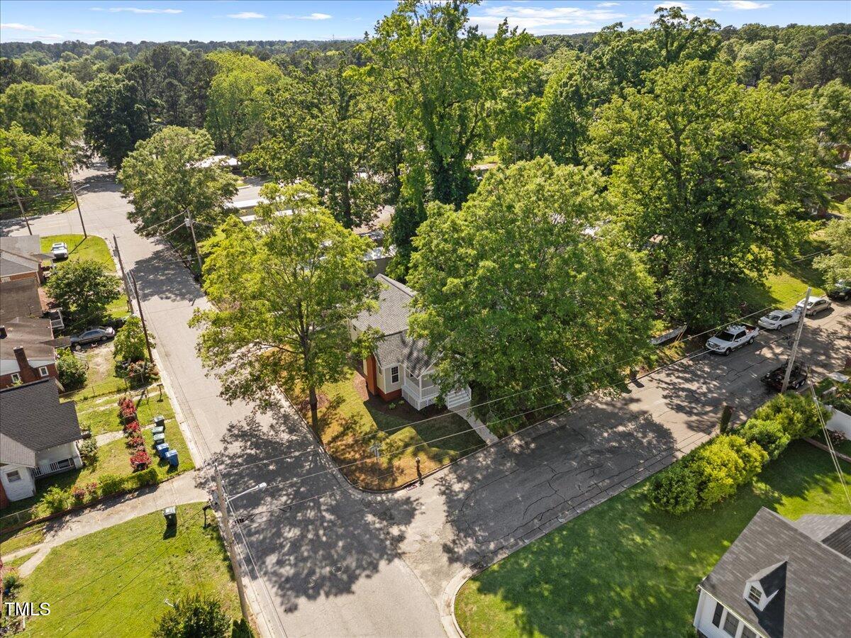 701 Franklin Avenue W Property Photo 18