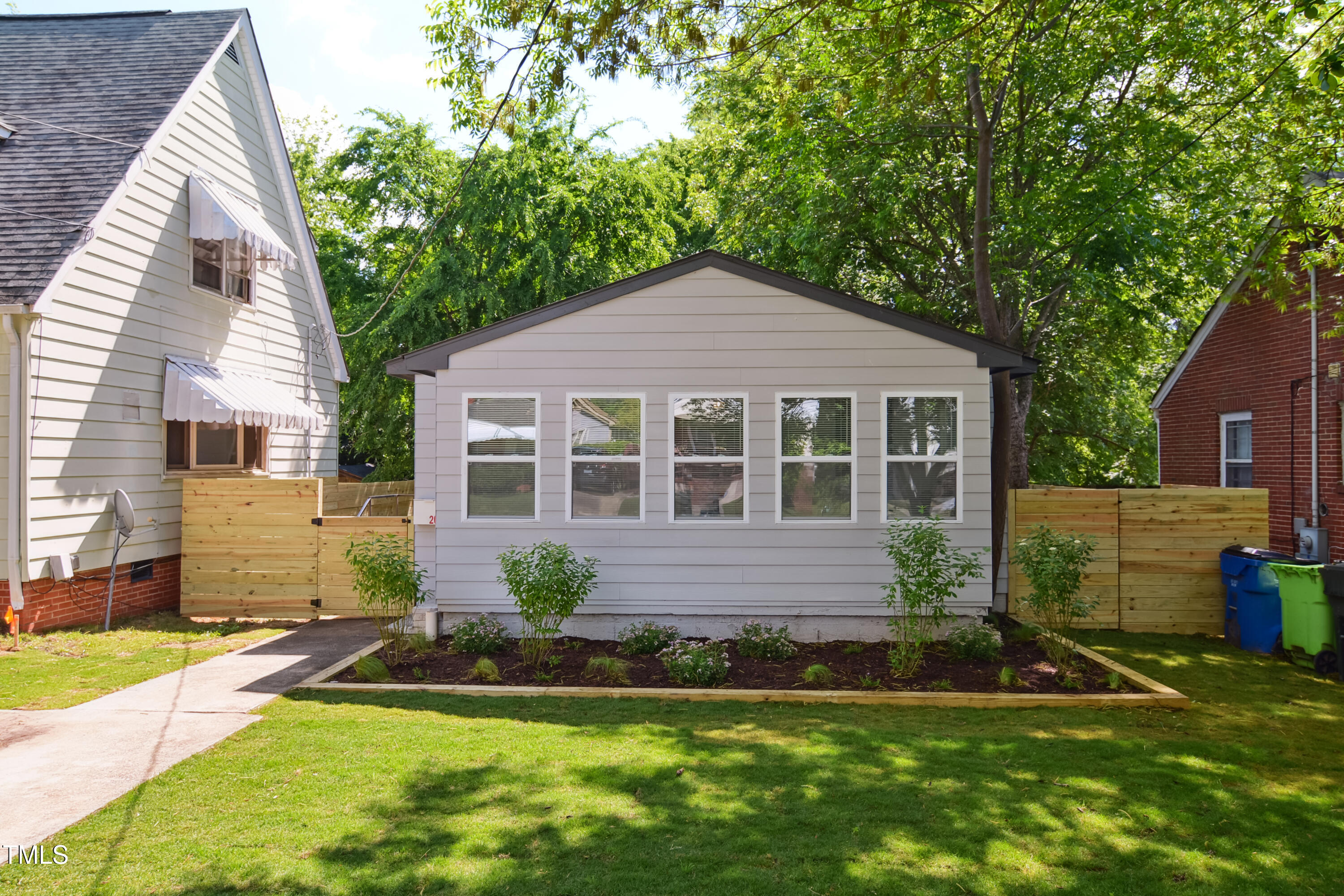 205 S Pettigrew Street Property Photo