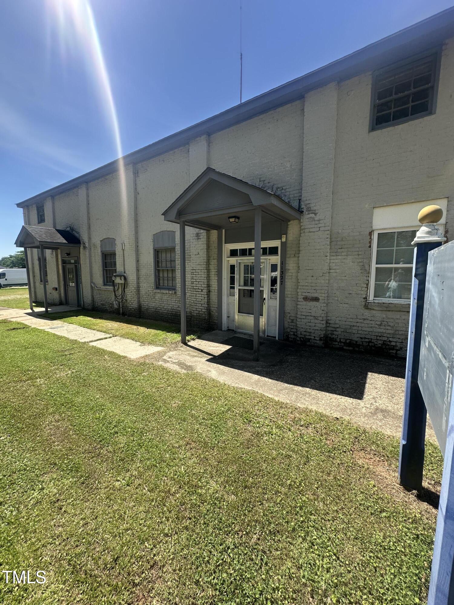 11323 E Finch Avenue Property Photo