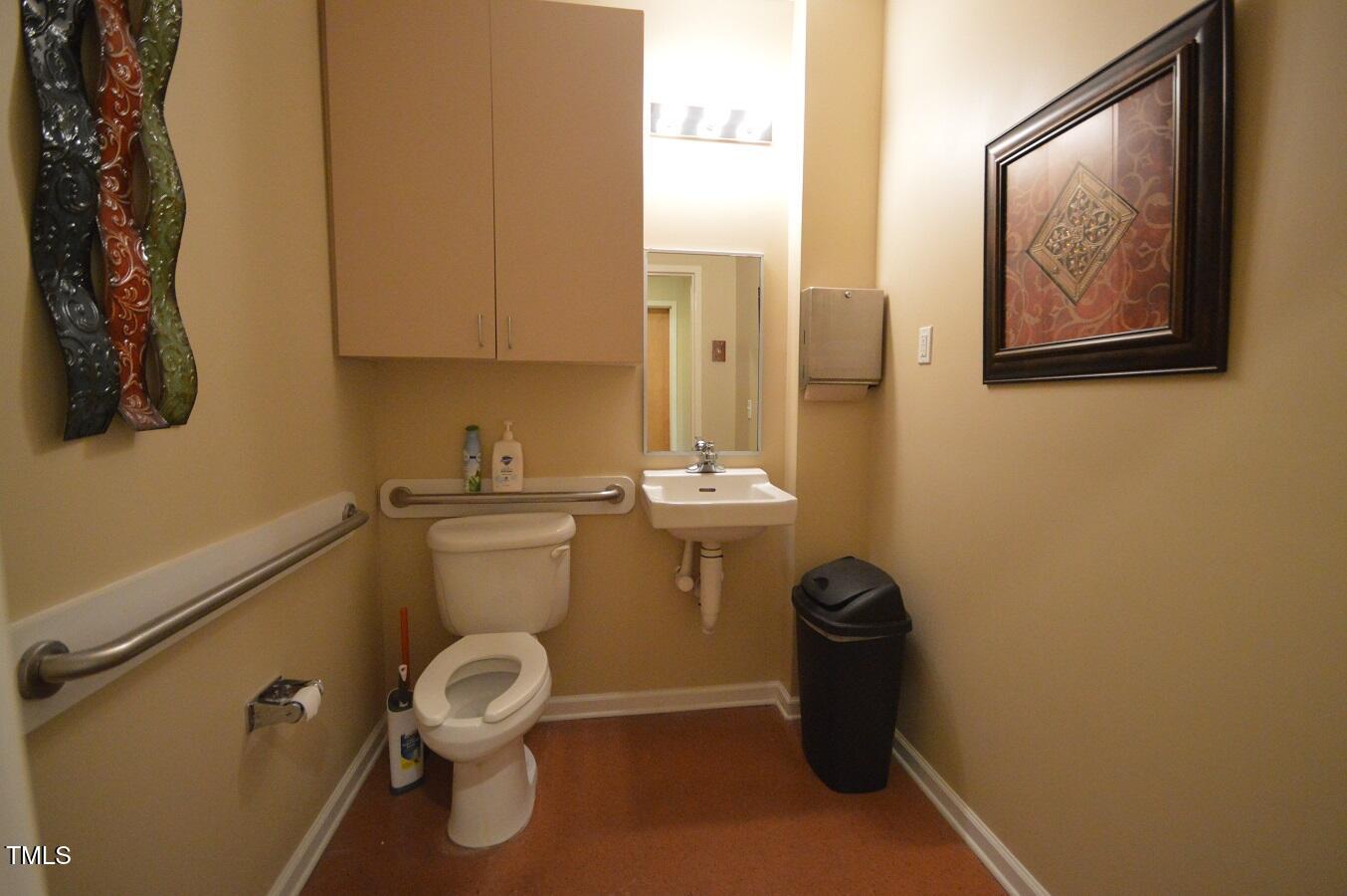 930 Se Cary Parkway # 104 Property Photo 18
