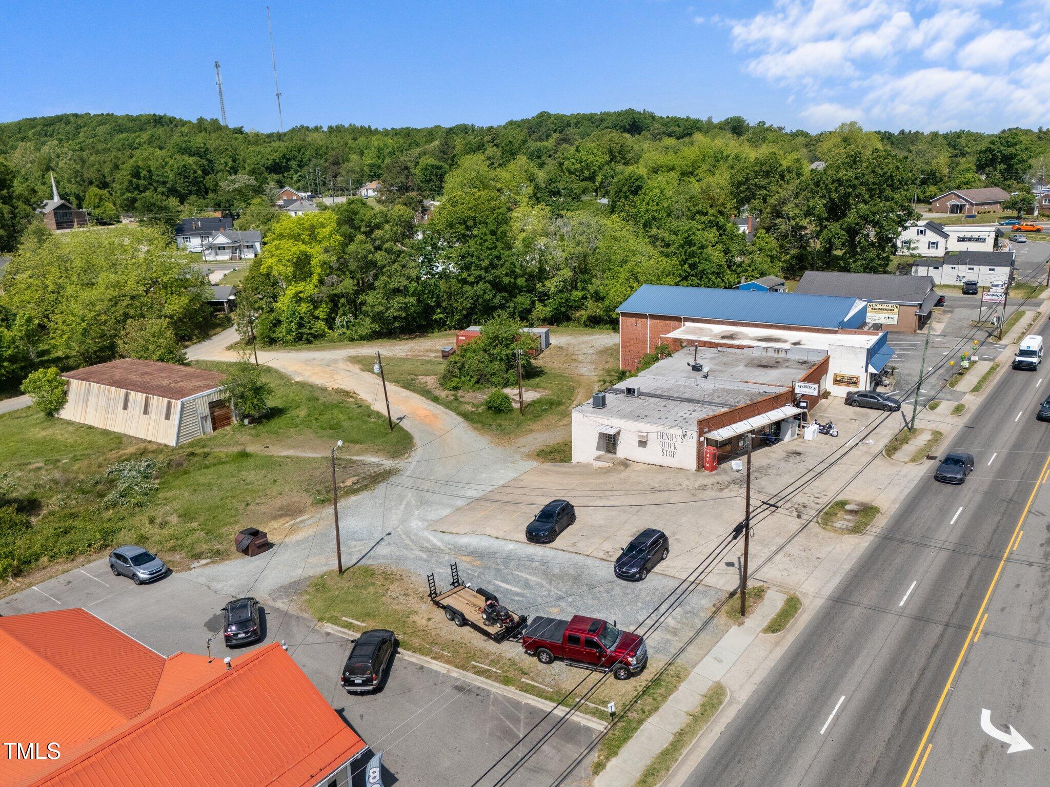 725 Durham Rd Road Property Photo 1