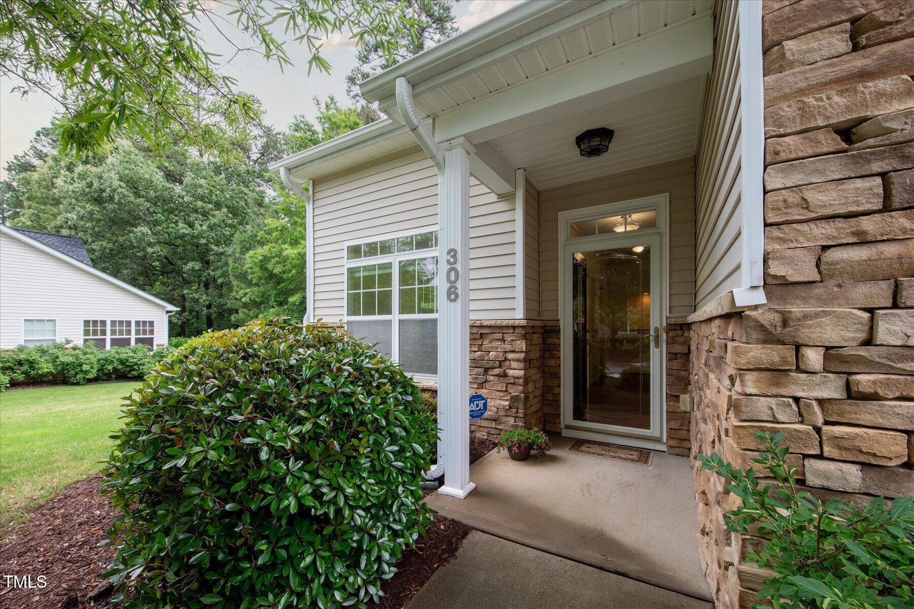 306 Plank Bridge Way Property Photo