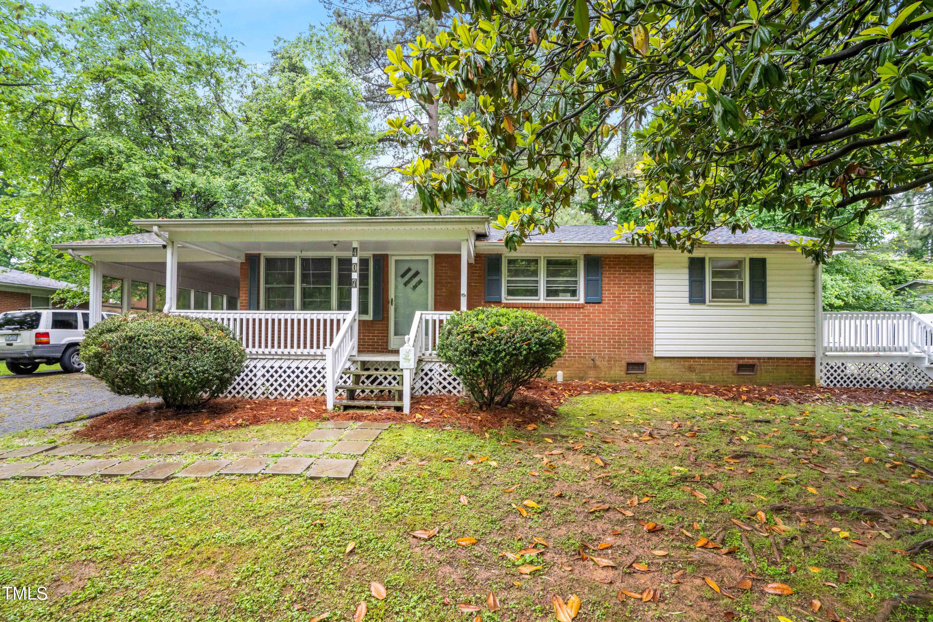 407 W Sixth Street Property Photo