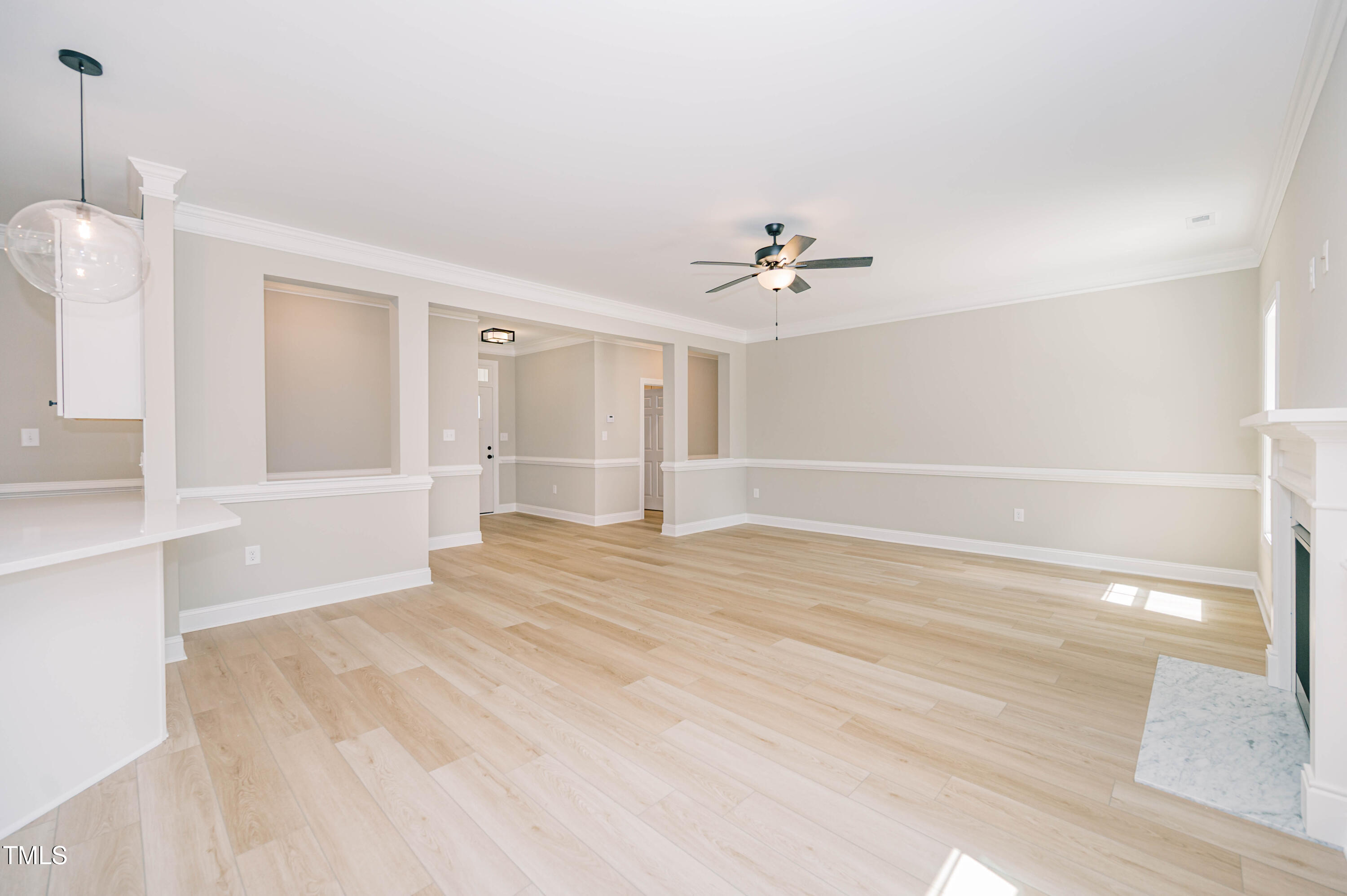219 Crescent Drive Property Photo 5