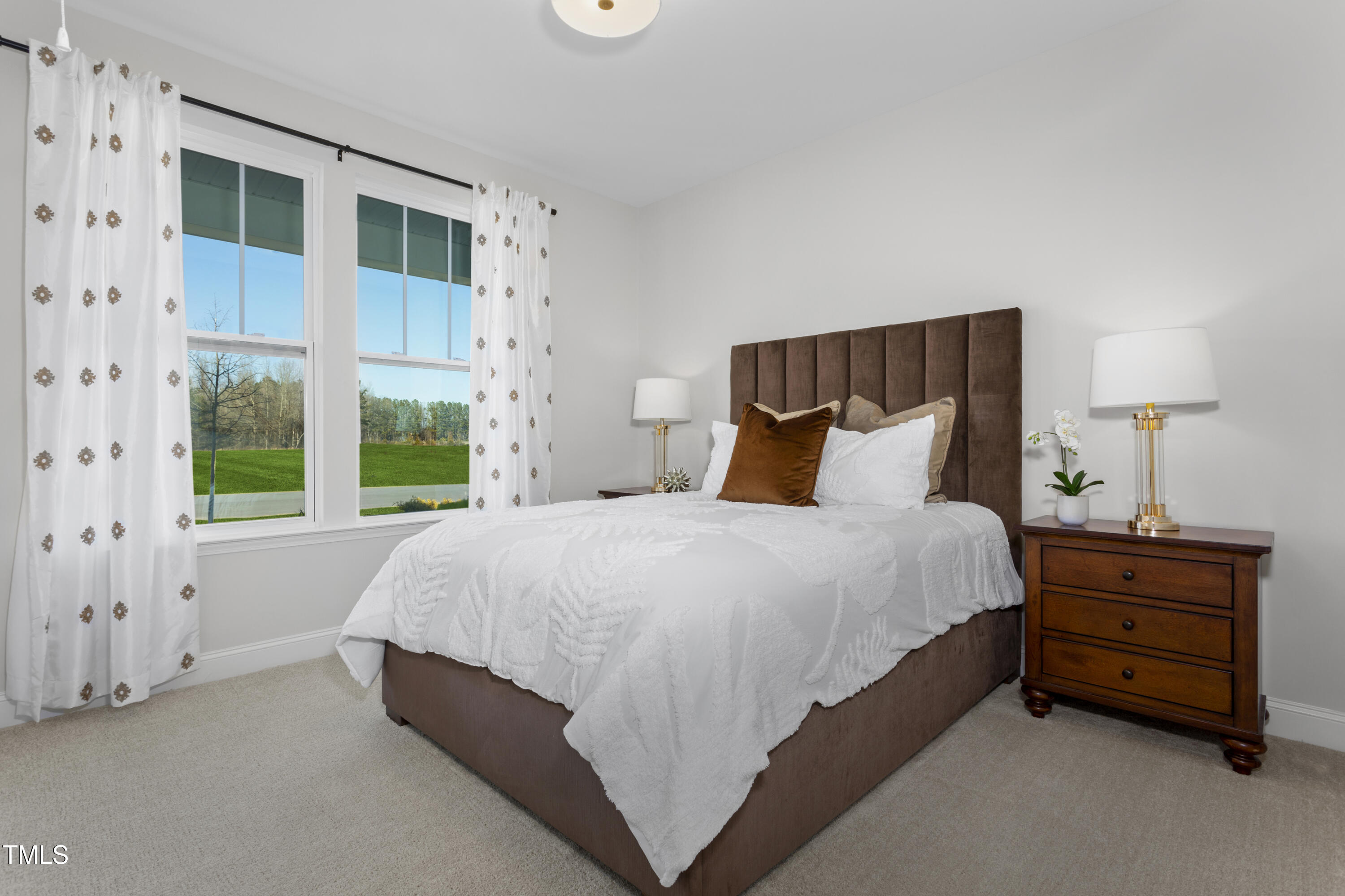 170 Sugar Pine Drive Property Photo 4