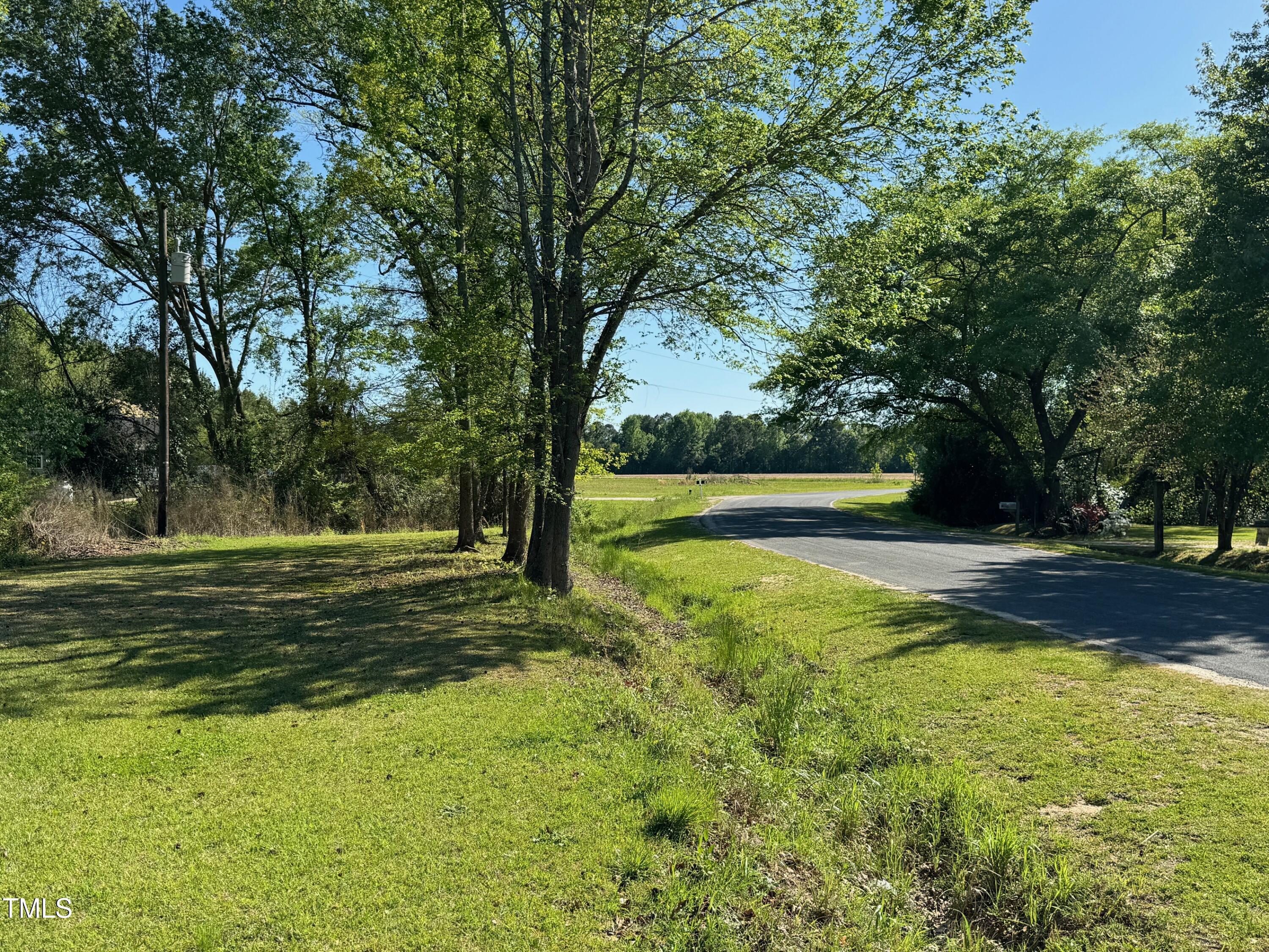8188 Norris Road Property Photo 1