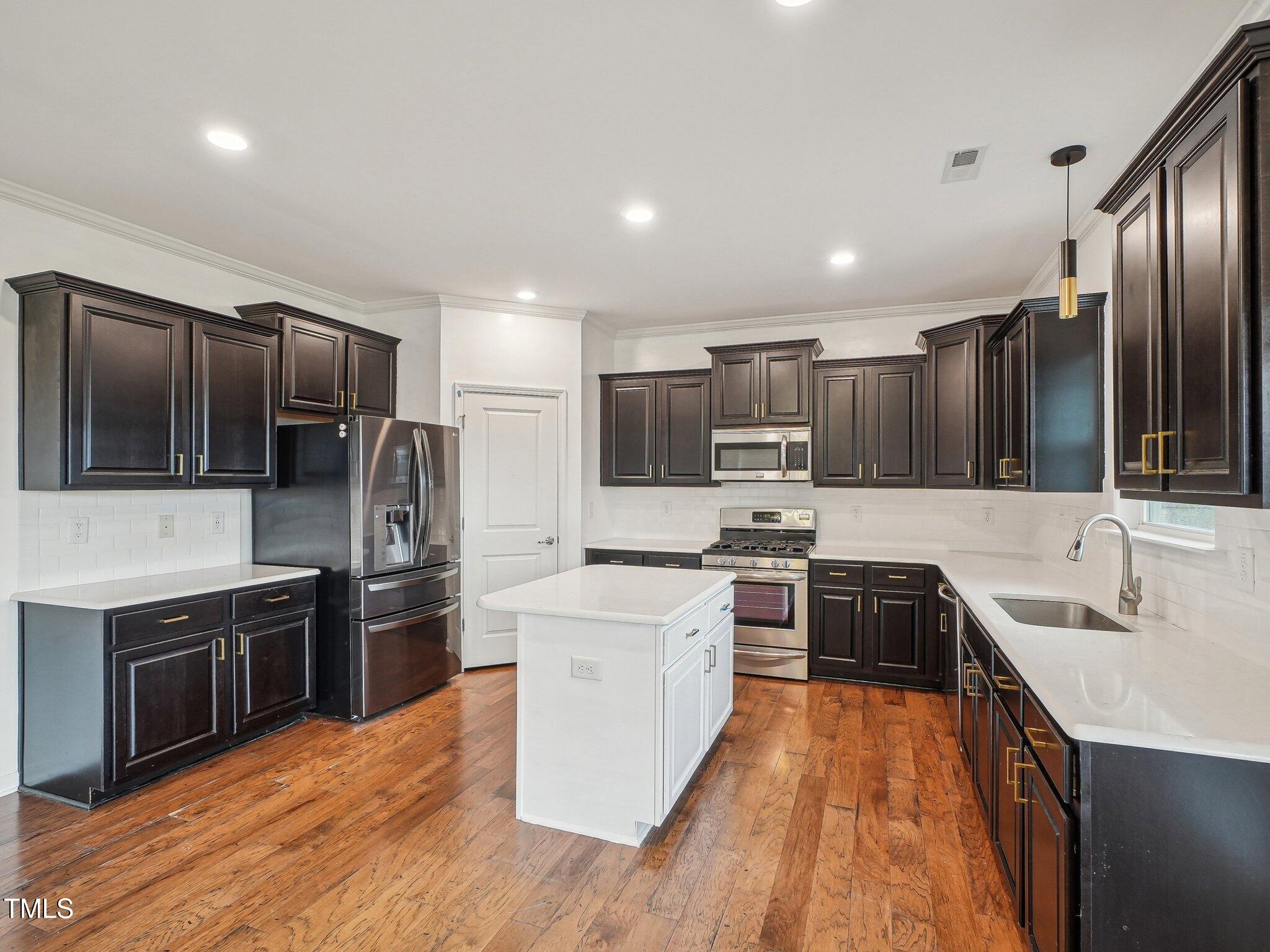 316 Wellwater Avenue Property Photo 1
