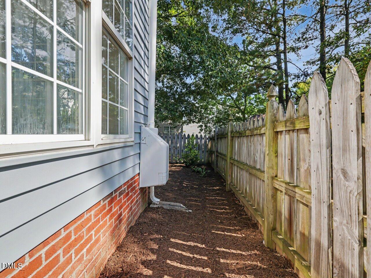 1928 Shadow Glen Drive Property Photo 48