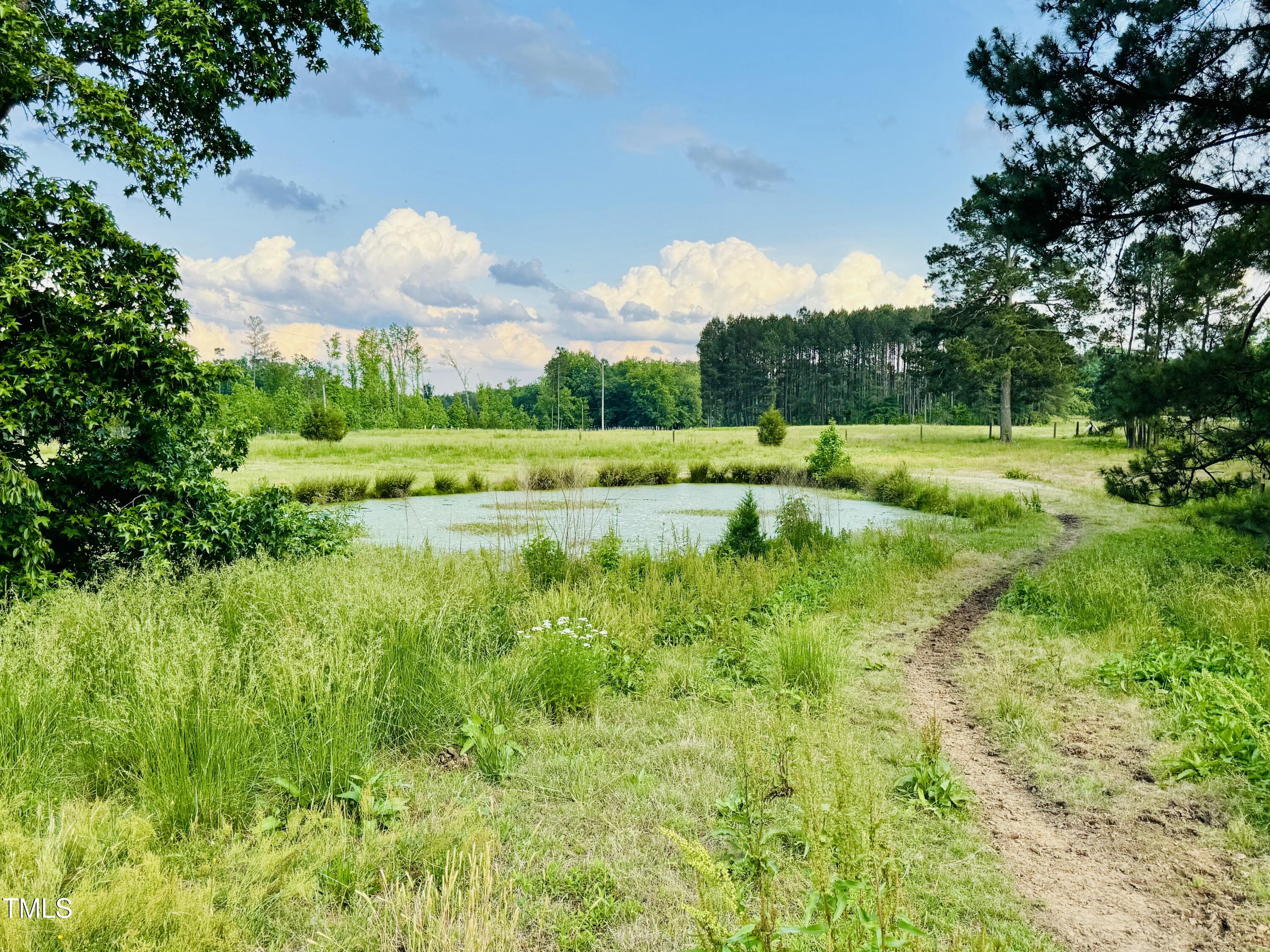 6007 Brickhouse Road Property Photo 1