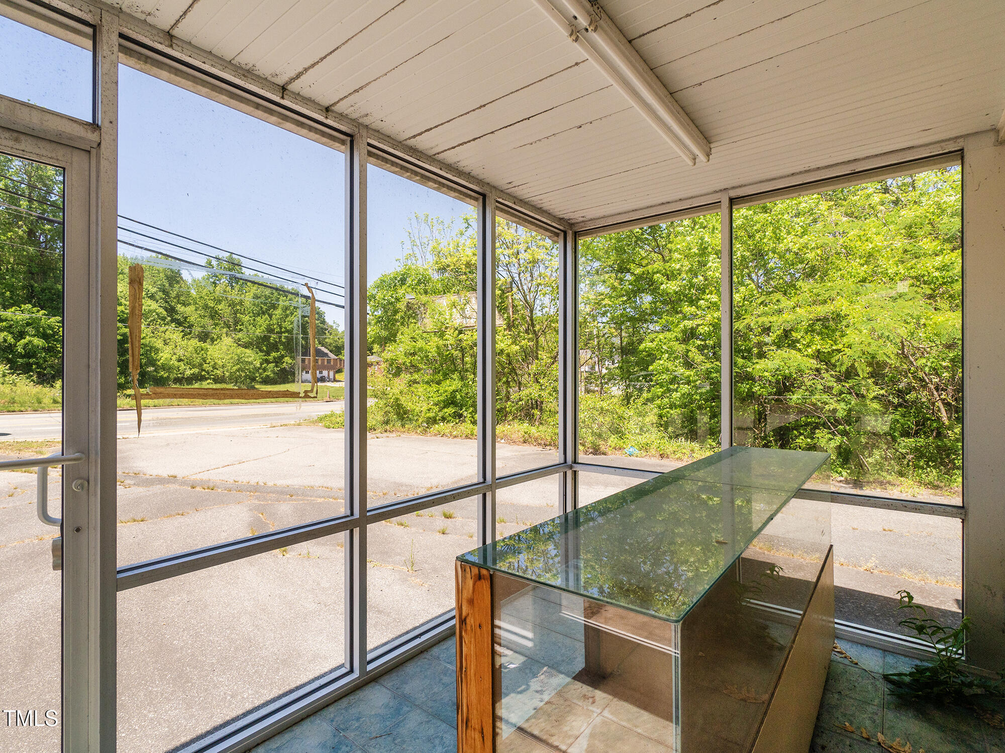 1540 Maple Avenue Property Photo 4