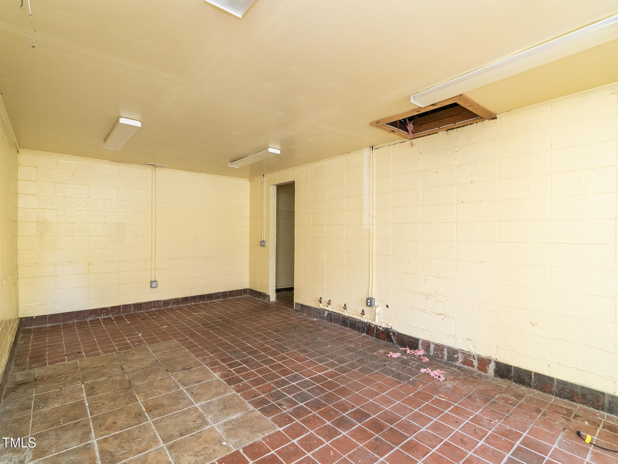 1540 Maple Avenue Property Photo 11