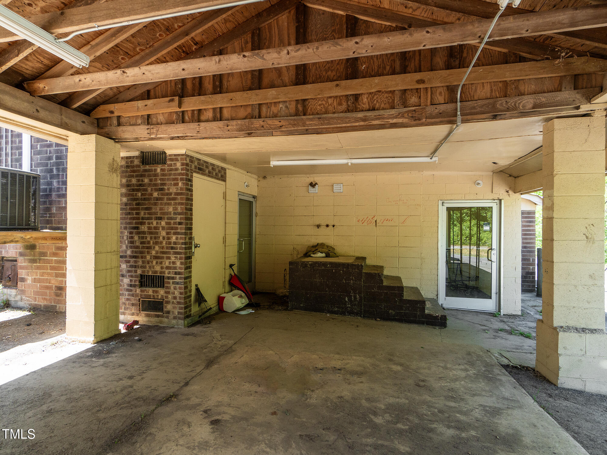 1540 Maple Avenue Property Photo 28