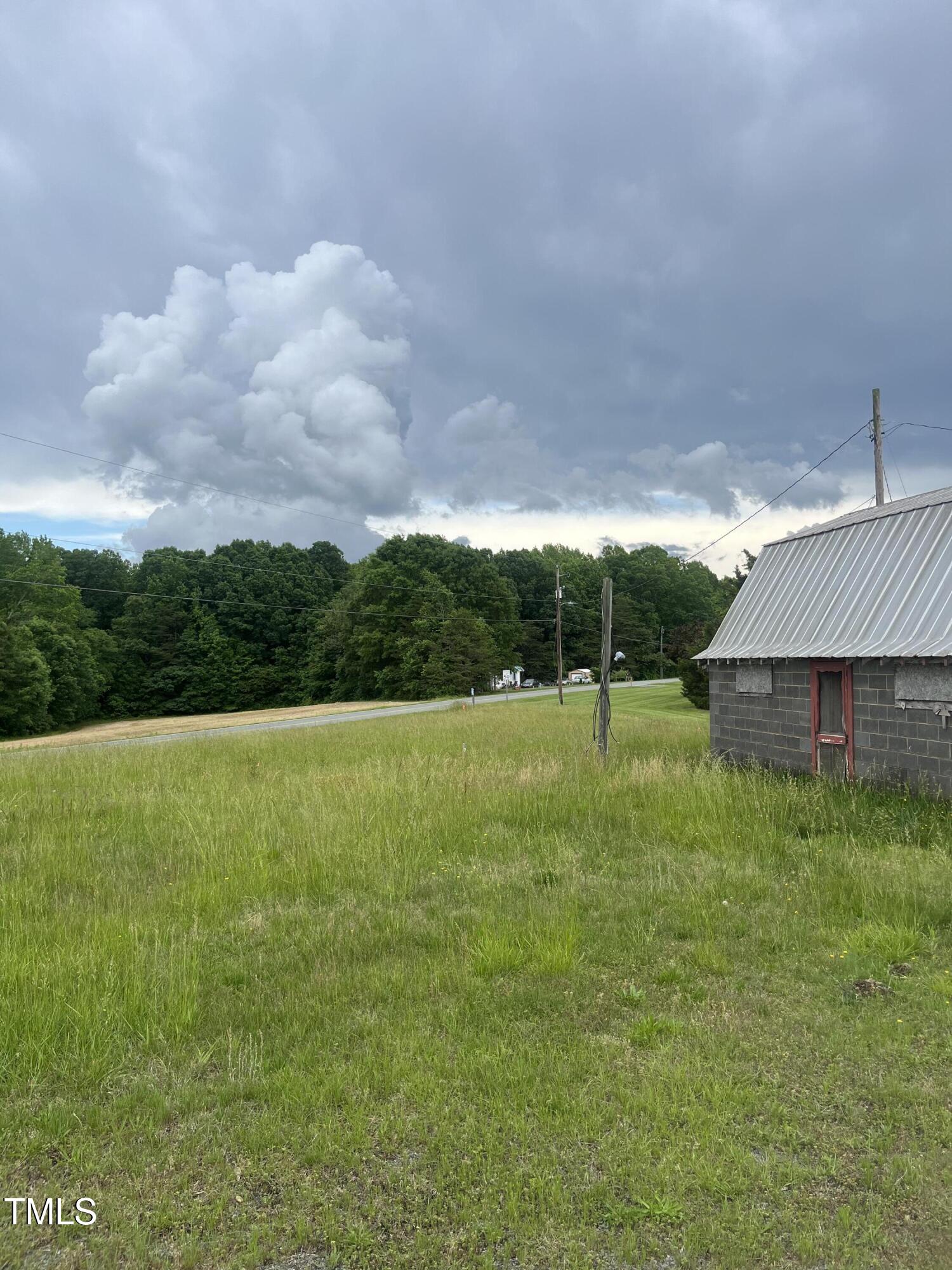 904 Boone Rd Road Property Photo 5