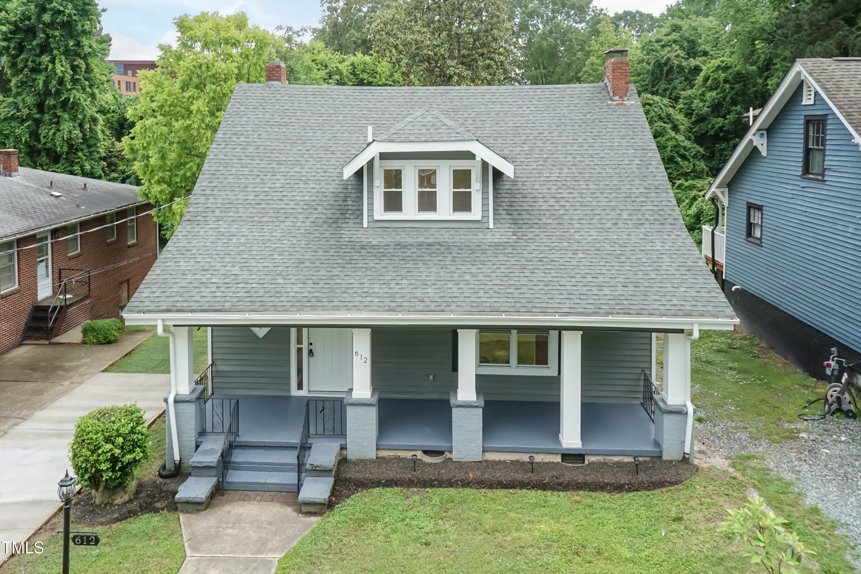 612 Dunbar Street Property Photo