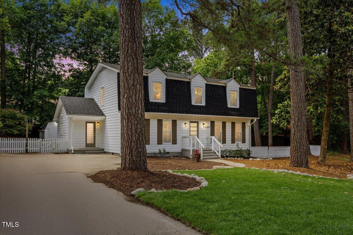 6709 Sunhaven Place Property Photo 1