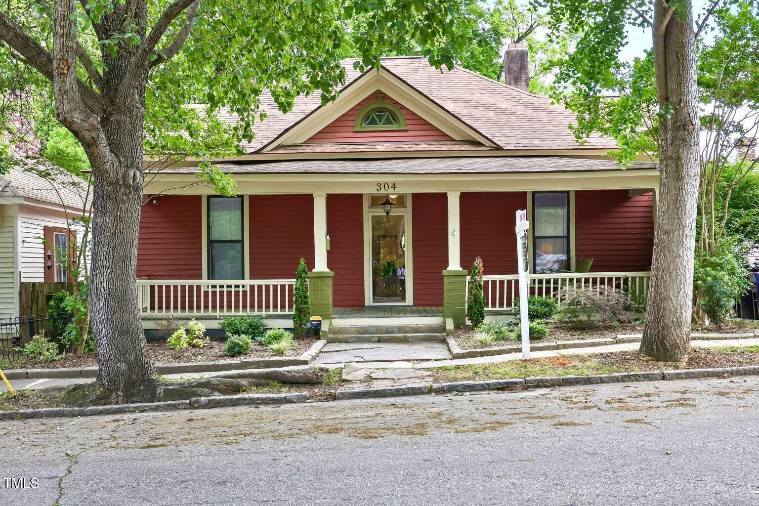 304 Linden Avenue Property Photo 1