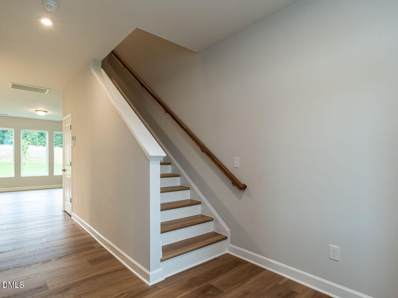 78 Restful Point Property Photo 4