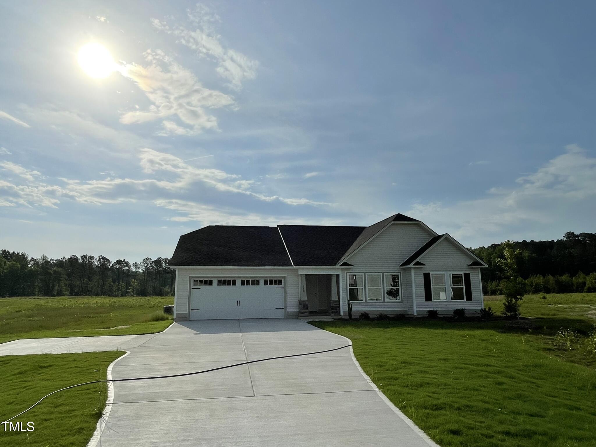180 Tulipfield Way Property Photo 1
