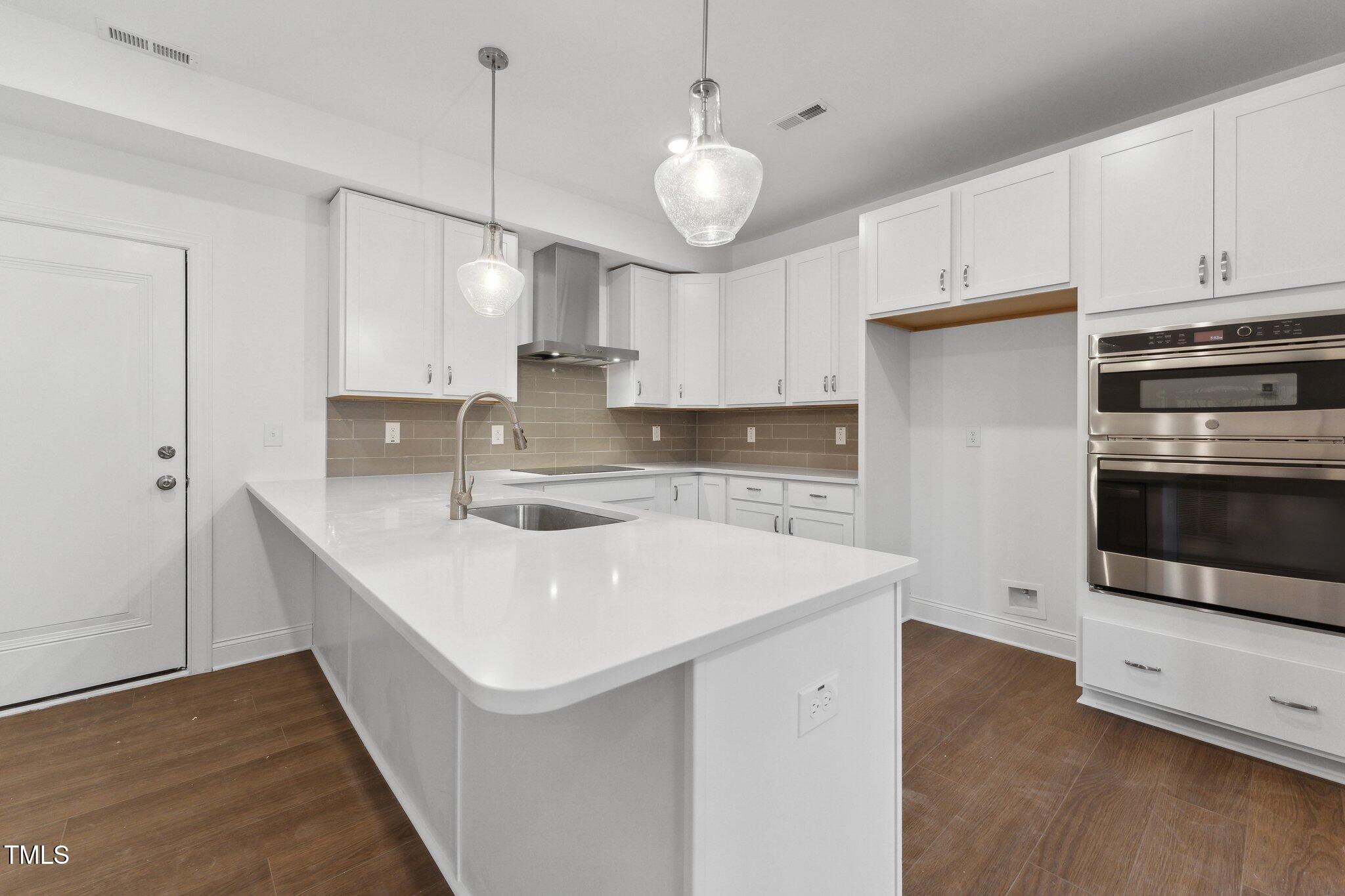 10535 Pleasant Branch Drive Unit 101 Property Photo 1