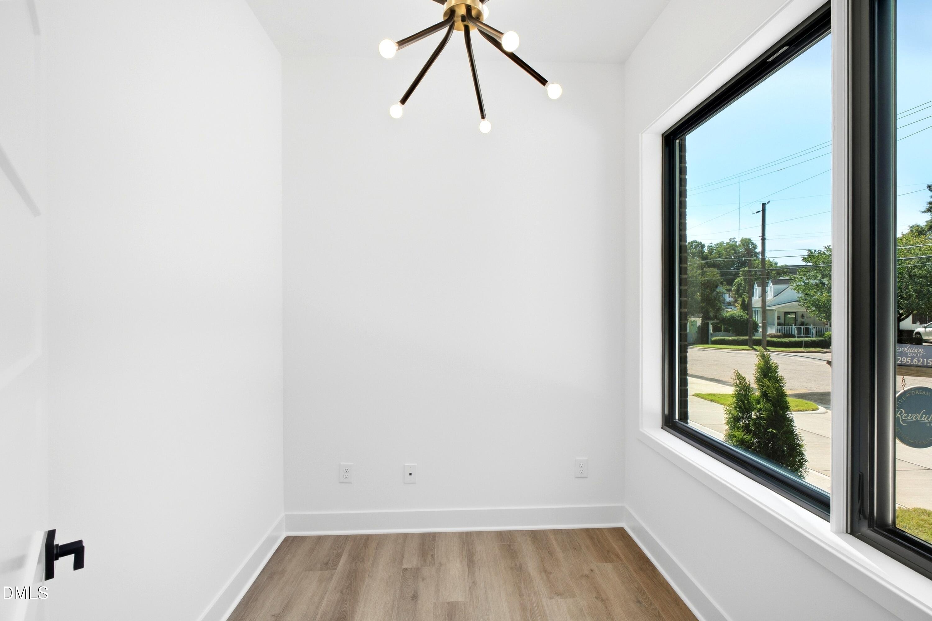 1806 Pershing Road Property Photo 7