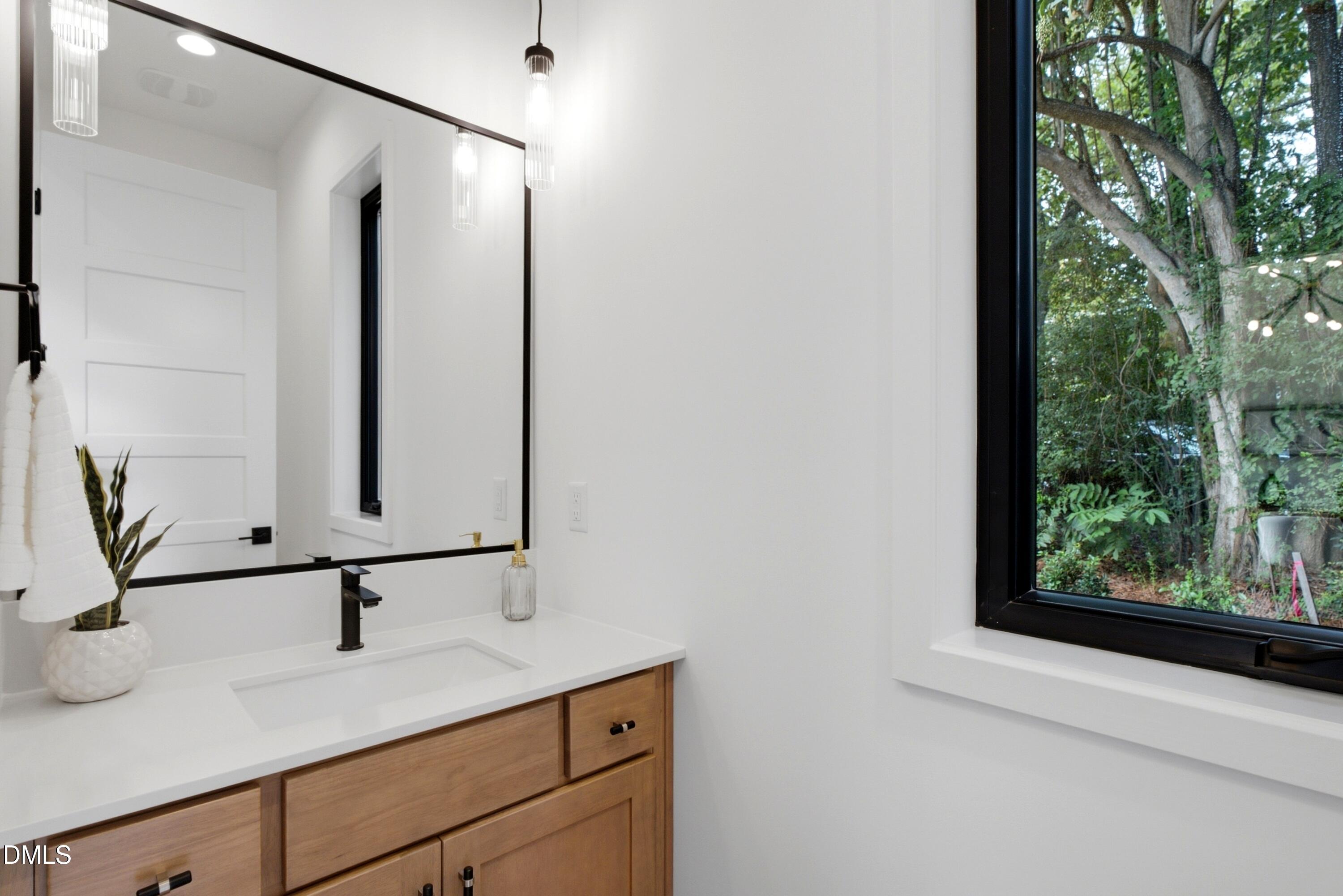 1806 Pershing Road Property Photo 9