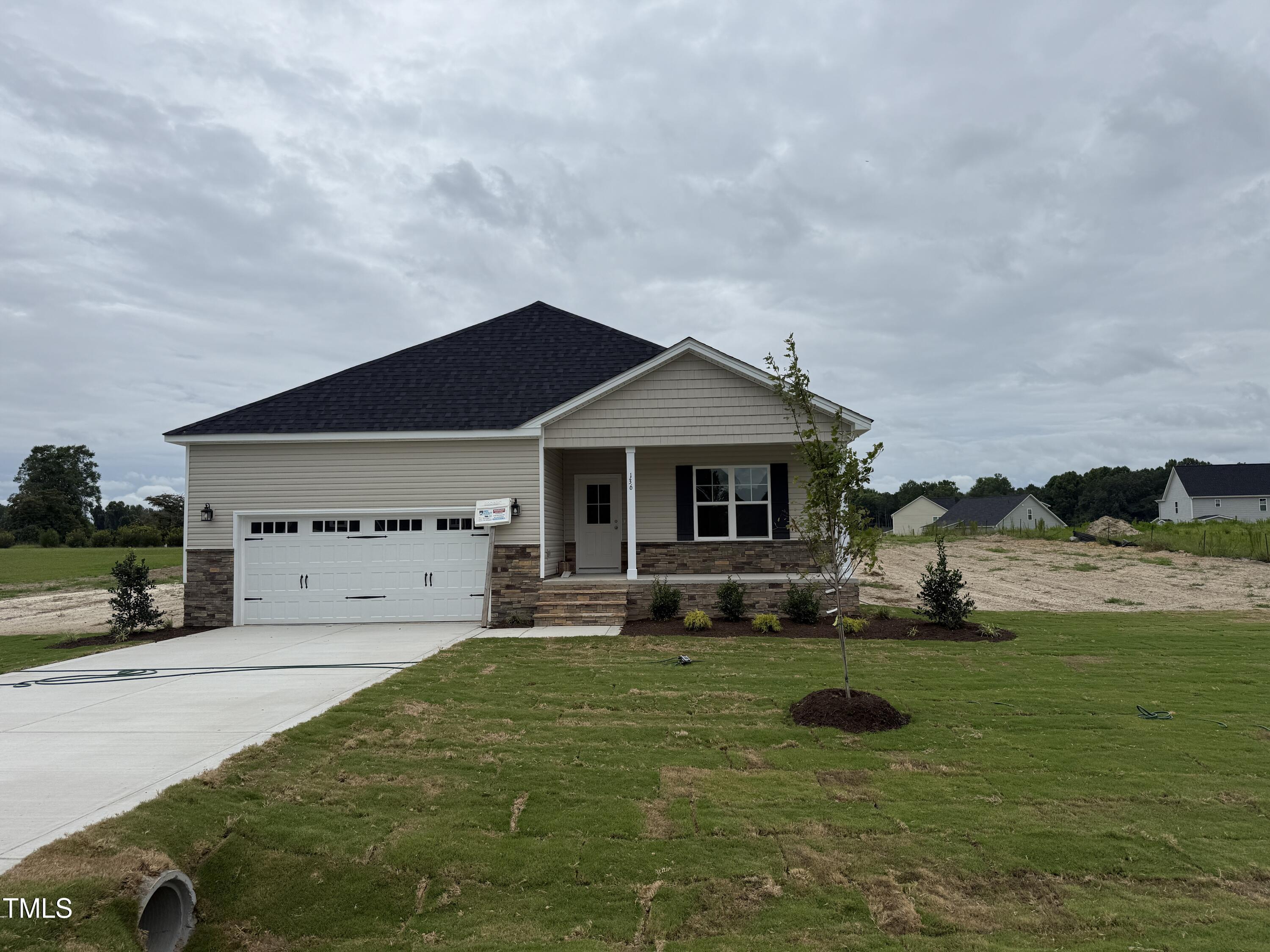 136 Tuskeegee Drive Property Photo 1