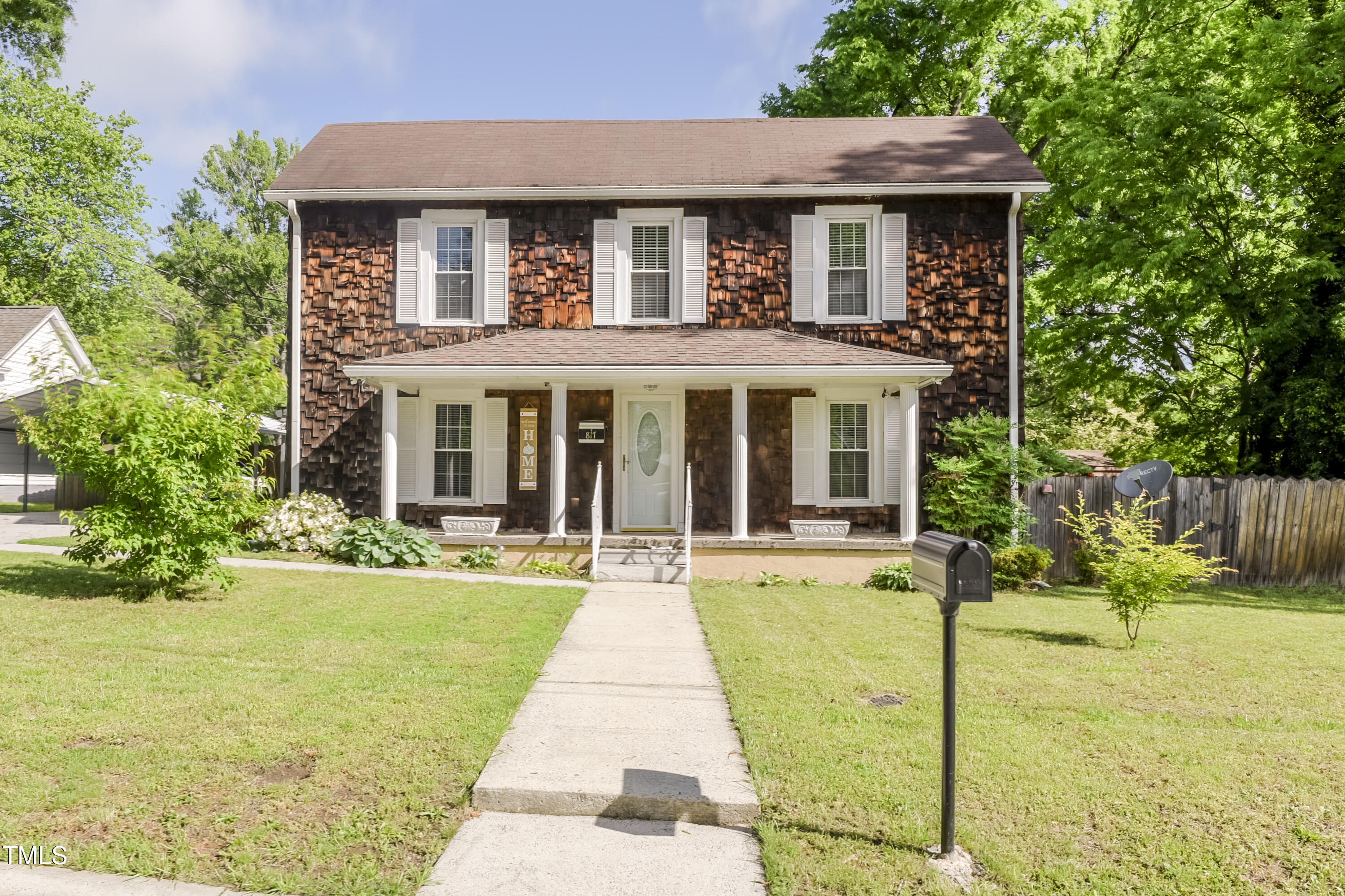 817 Oak Street Property Photo 1