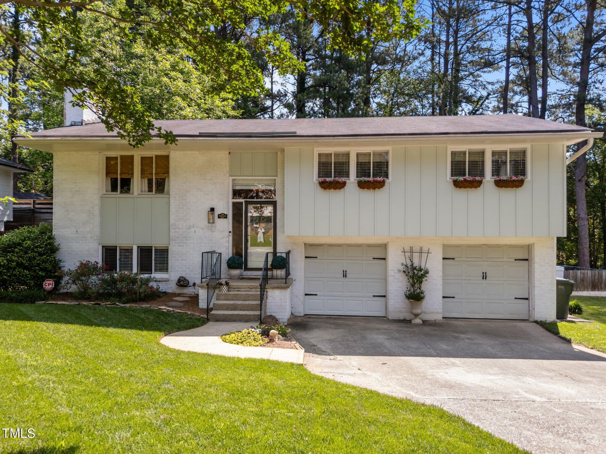 3620 Arrowwood Drive Property Photo