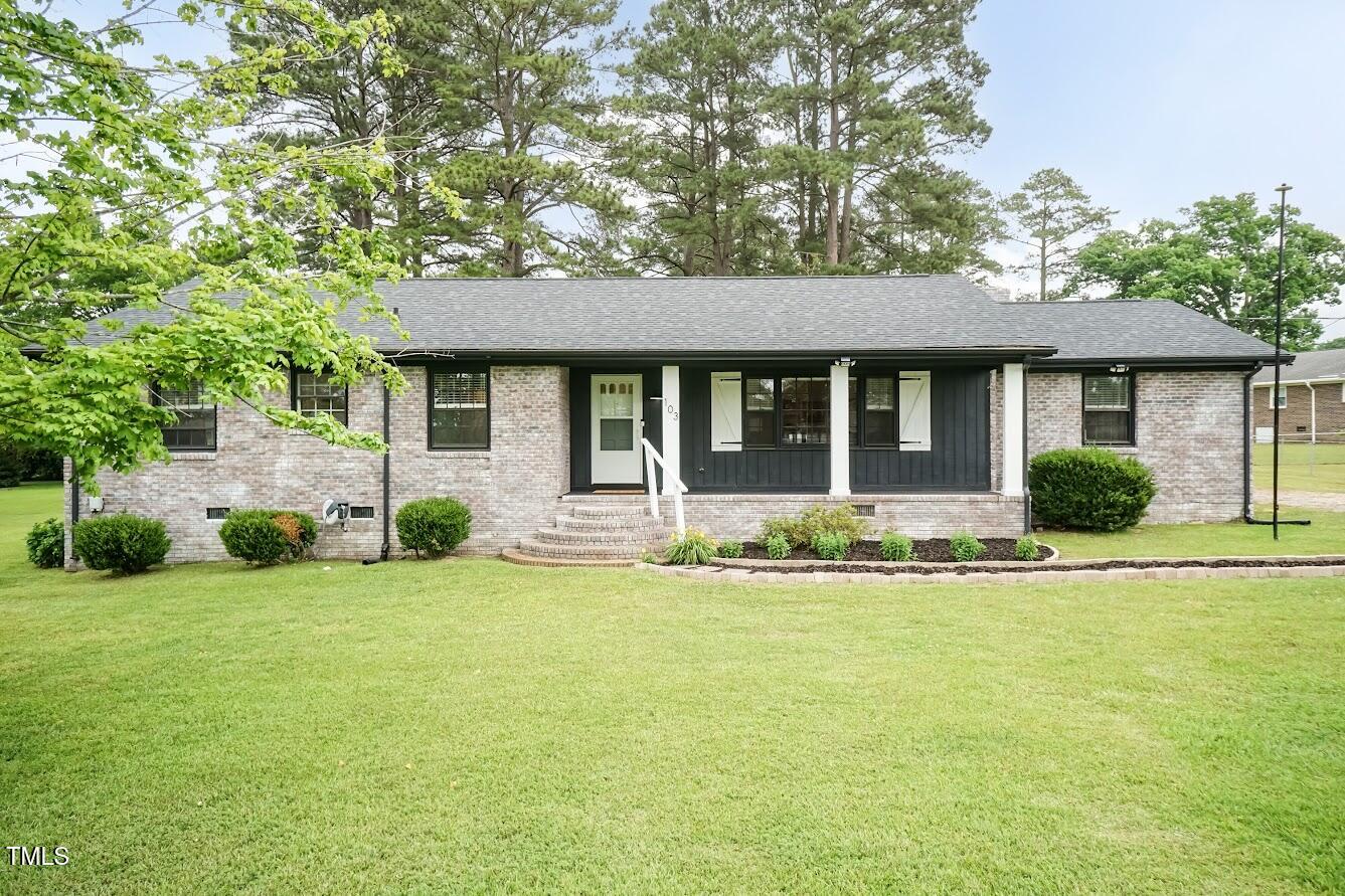 103 Midway Lane Property Photo 1