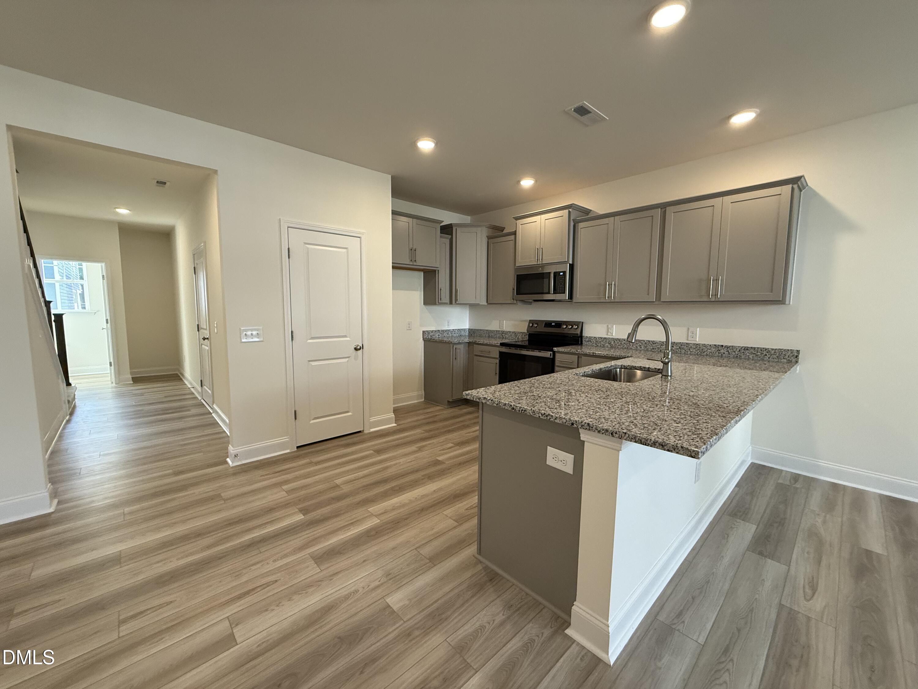 350 Church Street # 52 Property Photo 5