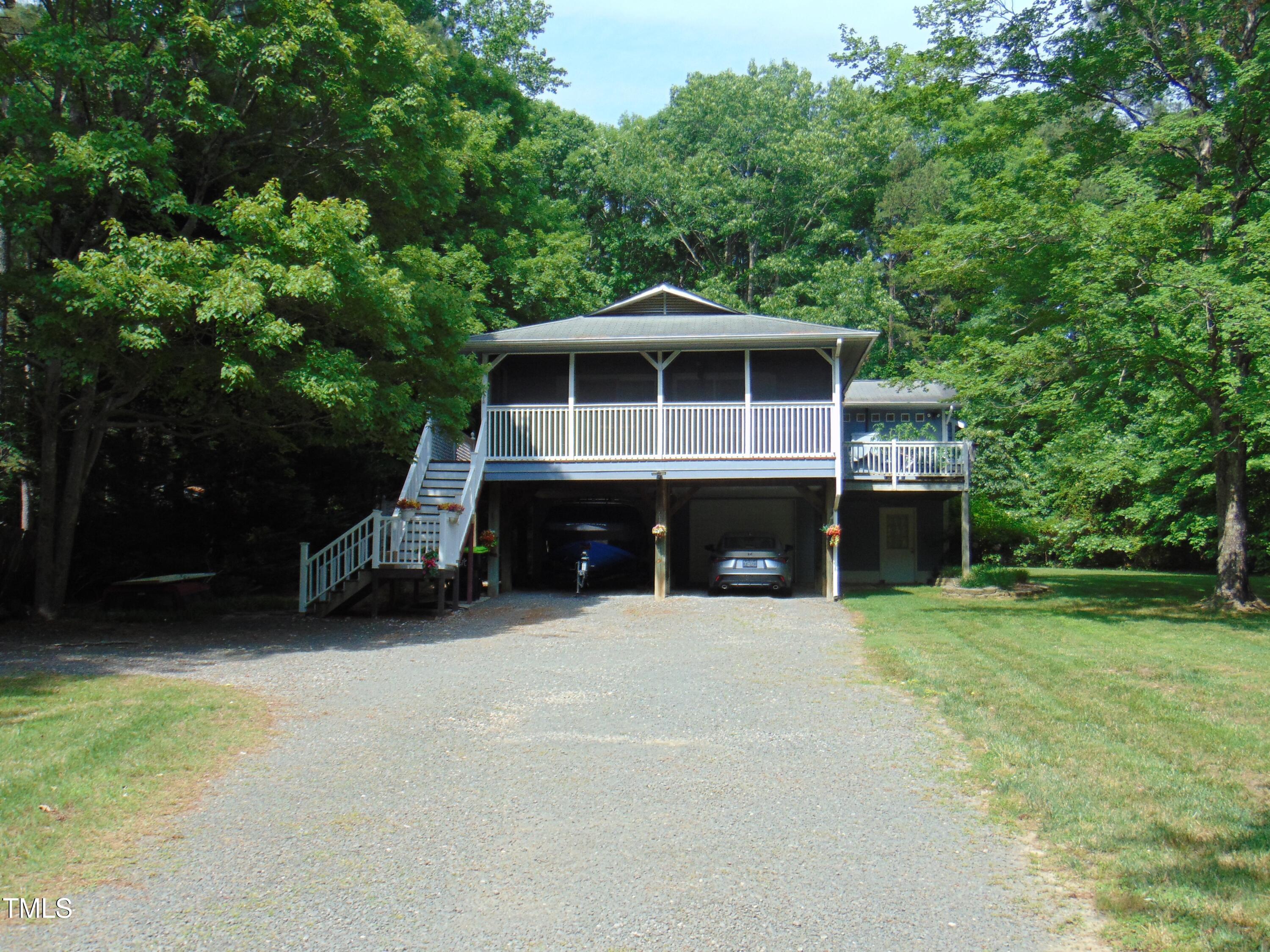4144 Fairport Road Property Photo