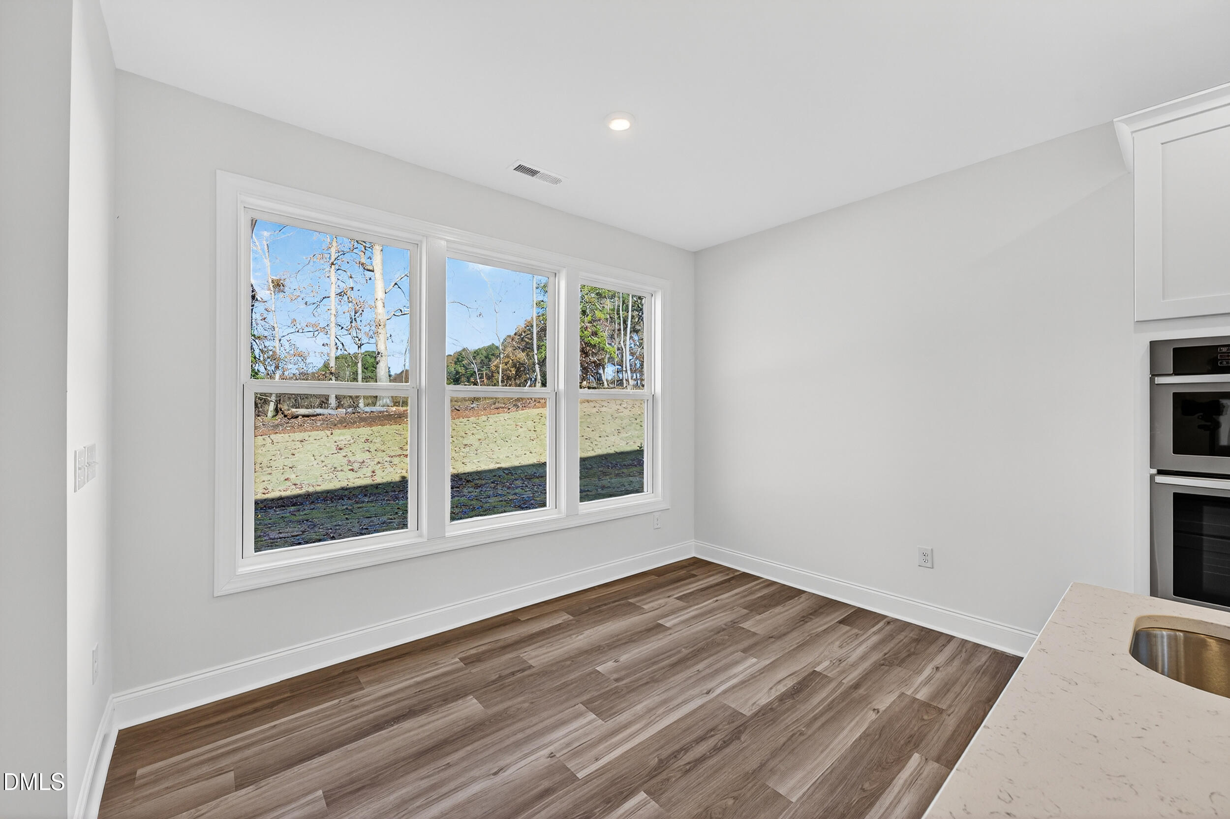 140 W Fountainhead Lane Property Photo 13