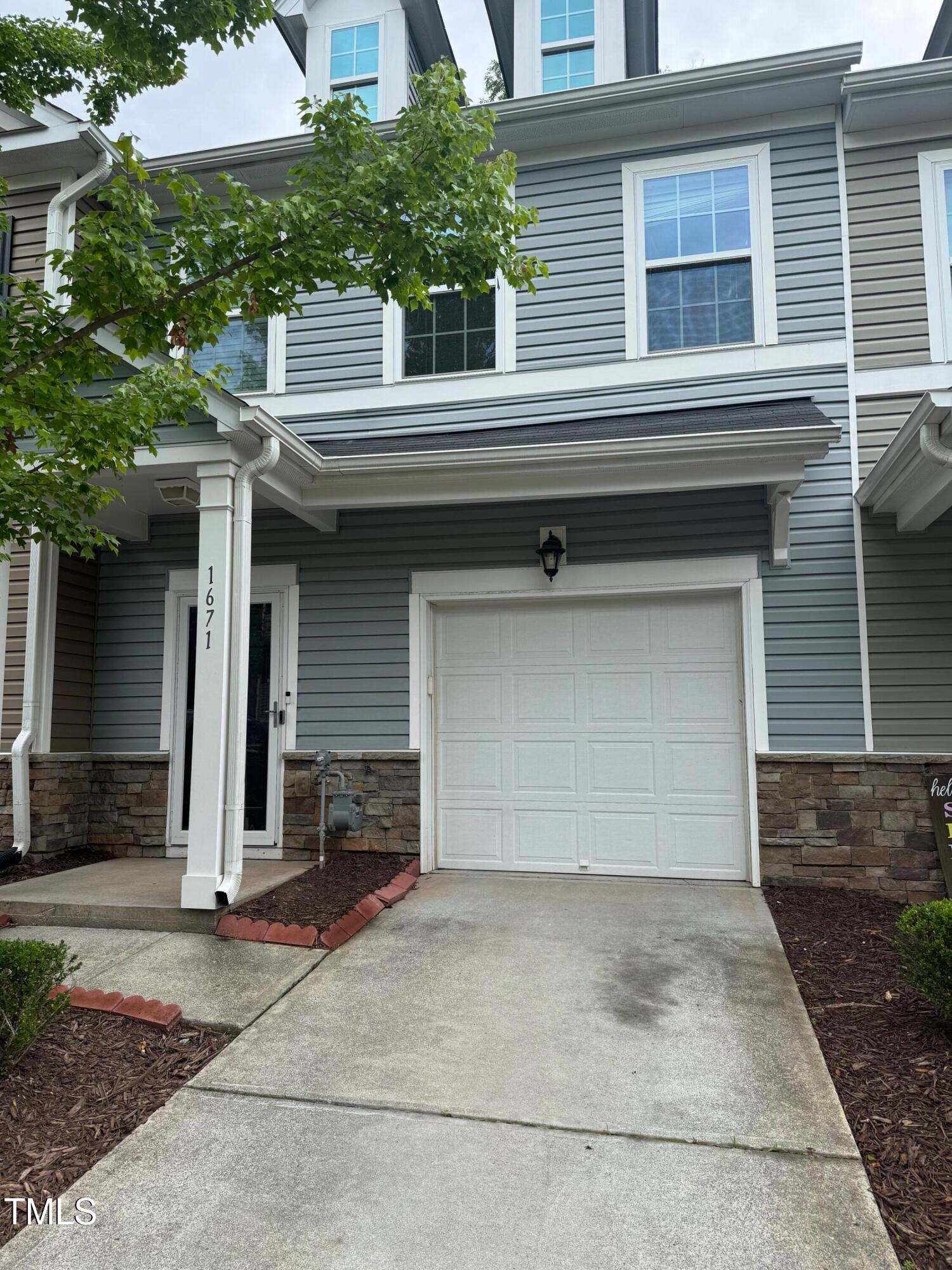 1671 Holly Grove Way Property Photo