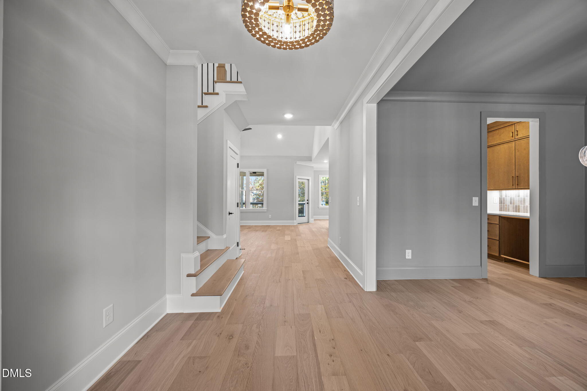 93 Bur Oak Court Property Photo 3