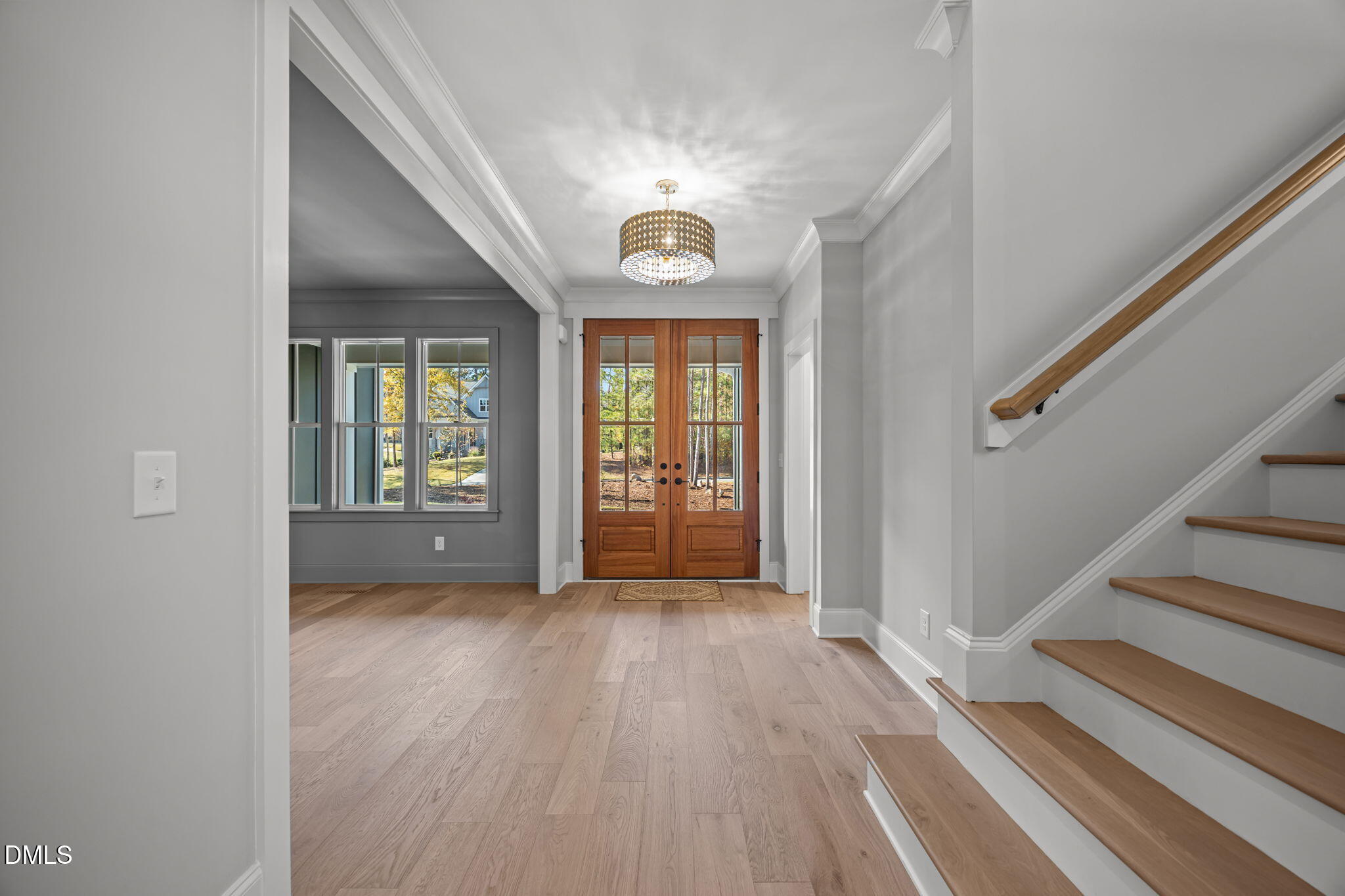 93 Bur Oak Court Property Photo 4