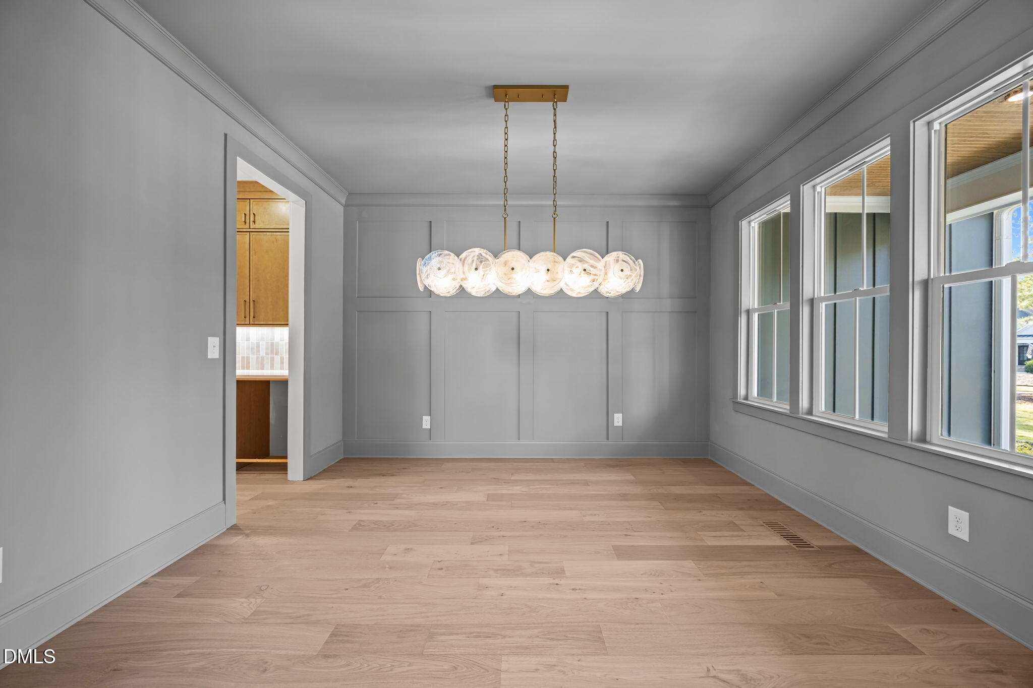 93 Bur Oak Court Property Photo 8