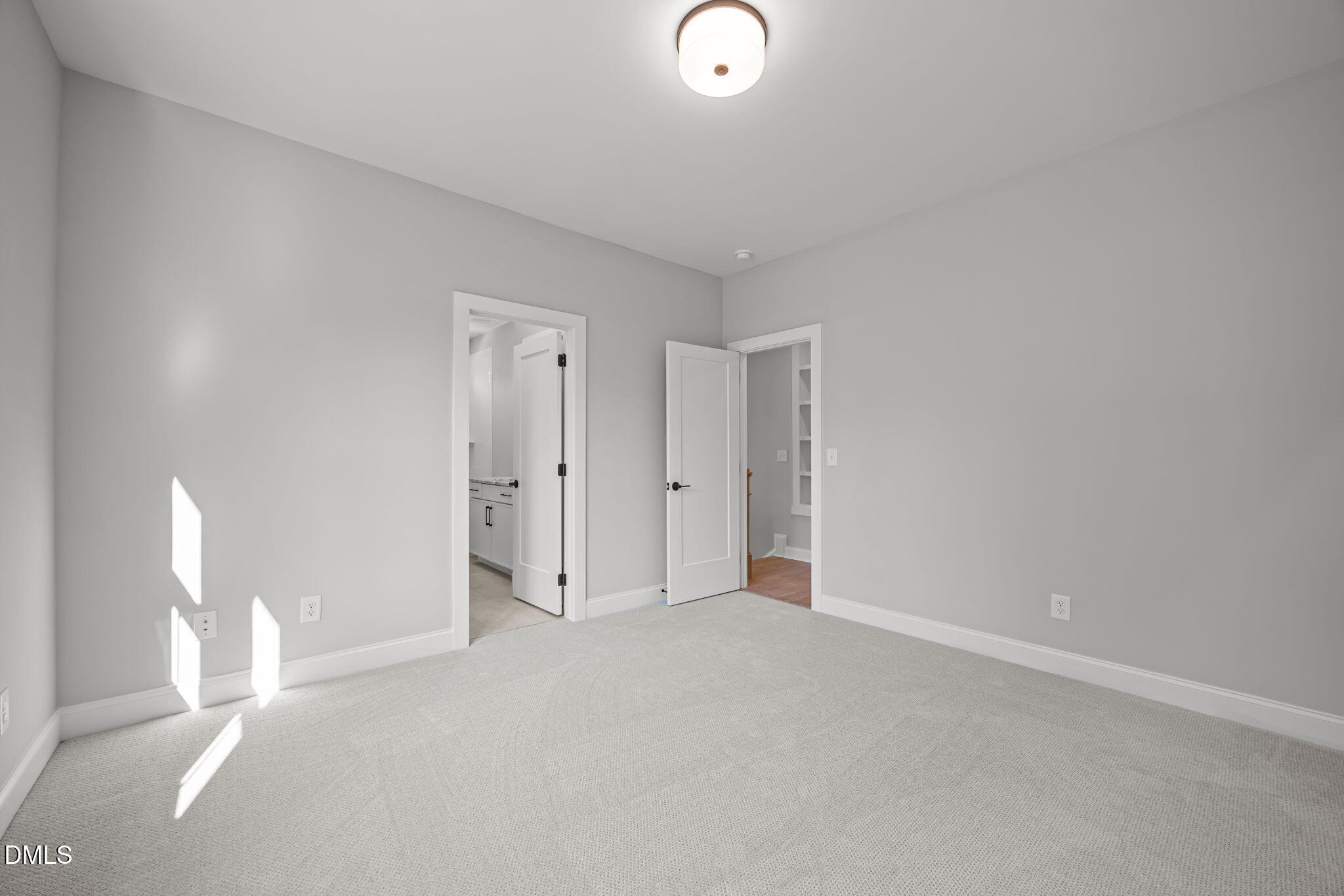 93 Bur Oak Court Property Photo 34