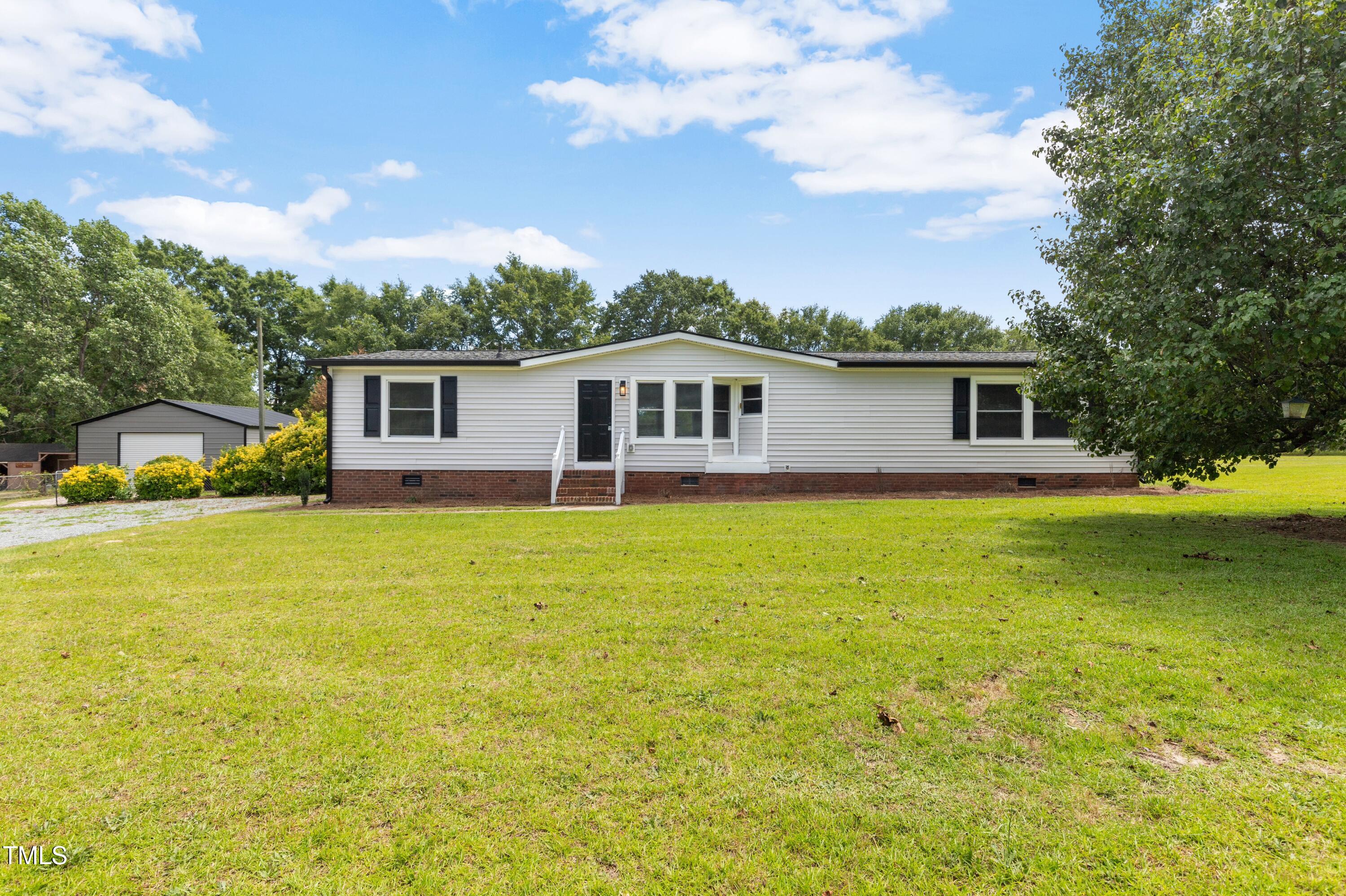 165 Dawn Road Property Photo
