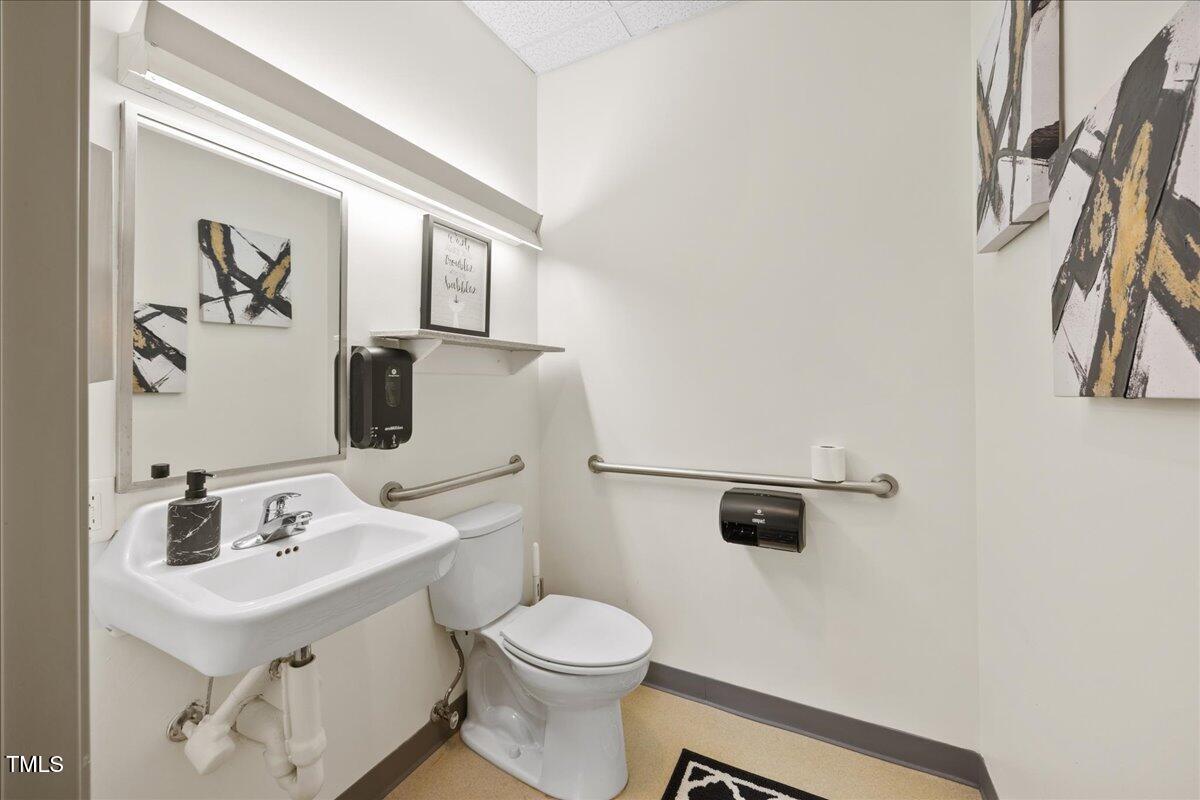 2220 Sedwick Road # 202 Property Photo 10