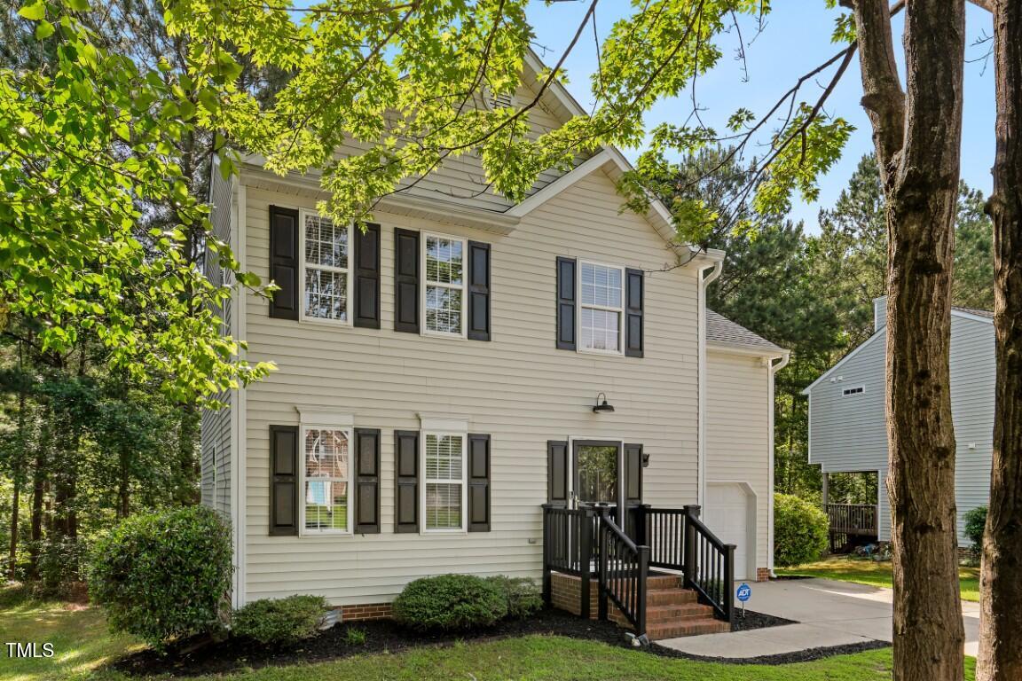 112 Fairford Drive Property Photo 1