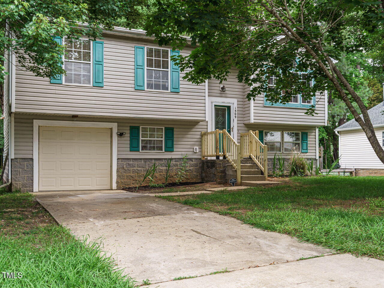 1509 Elkpark Drive Property Photo 1