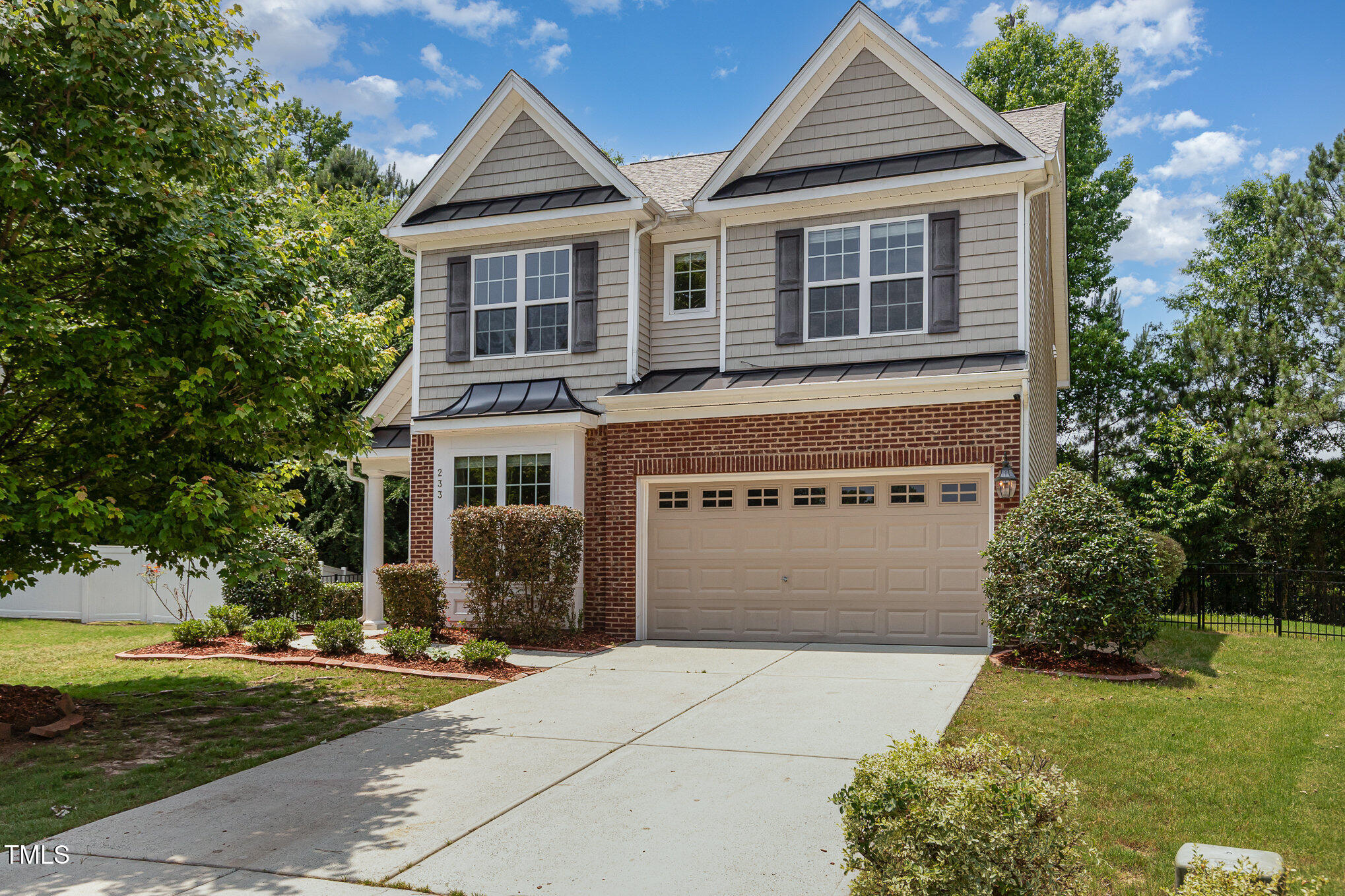 Picture of 233 Hammond Wood Place