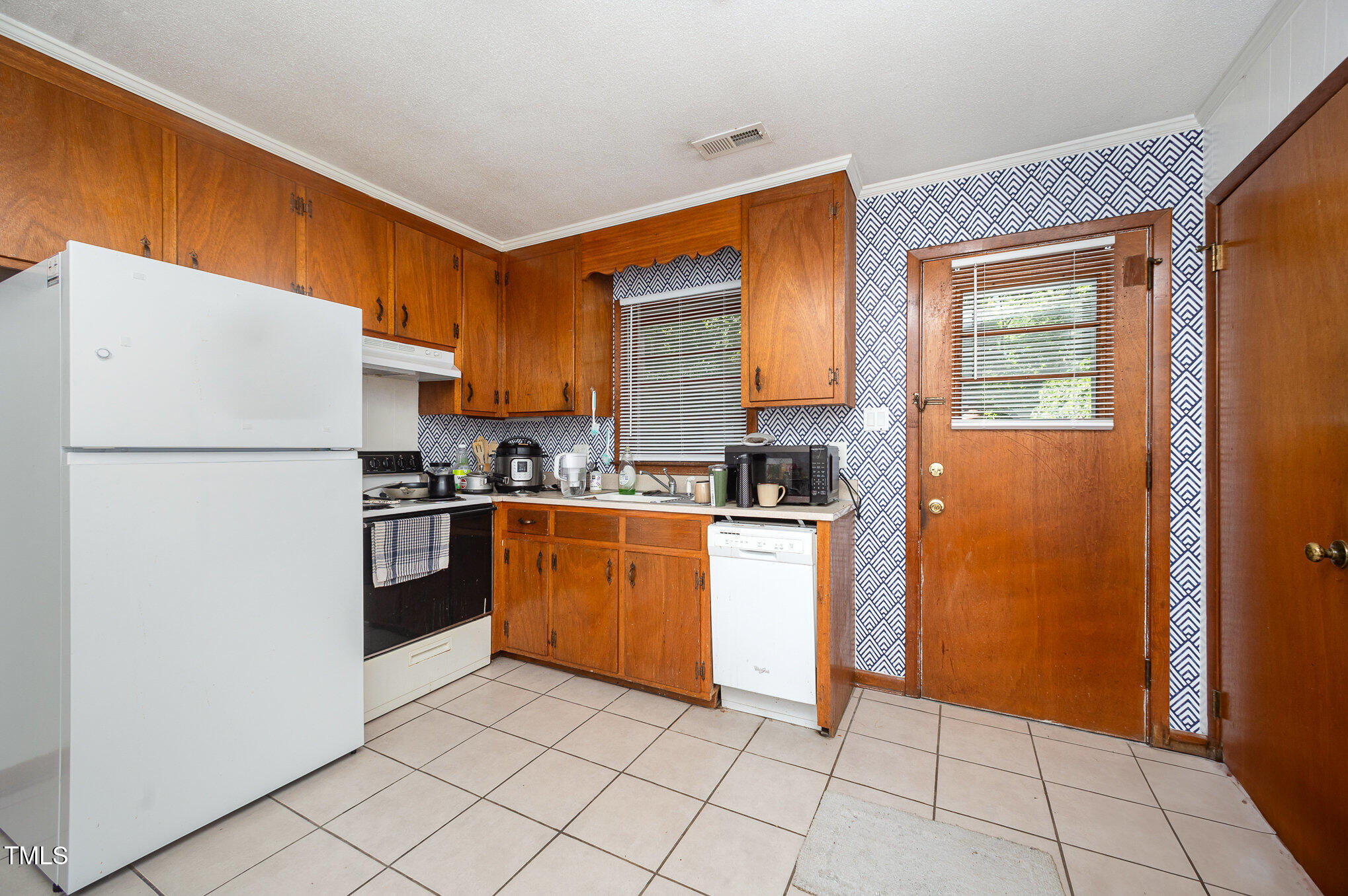 5 Howell Street Property Photo 18